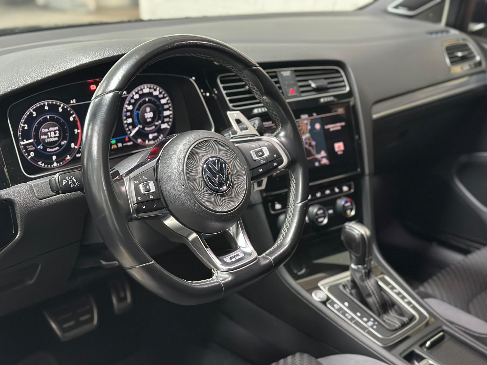 VW Golf 1.5 TSI EVO R-Line DSG-image-7