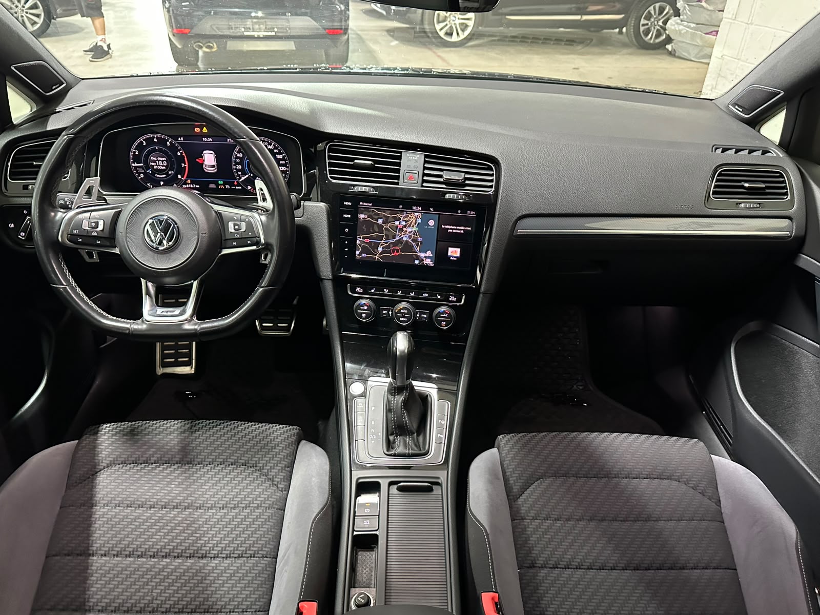 VW Golf 1.5 TSI EVO R-Line DSG-image-6