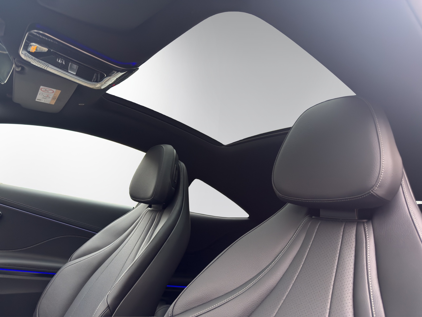 MERCEDES-BENZ CLE 200 Coupé 4Matic 9G-Tronic-image-9