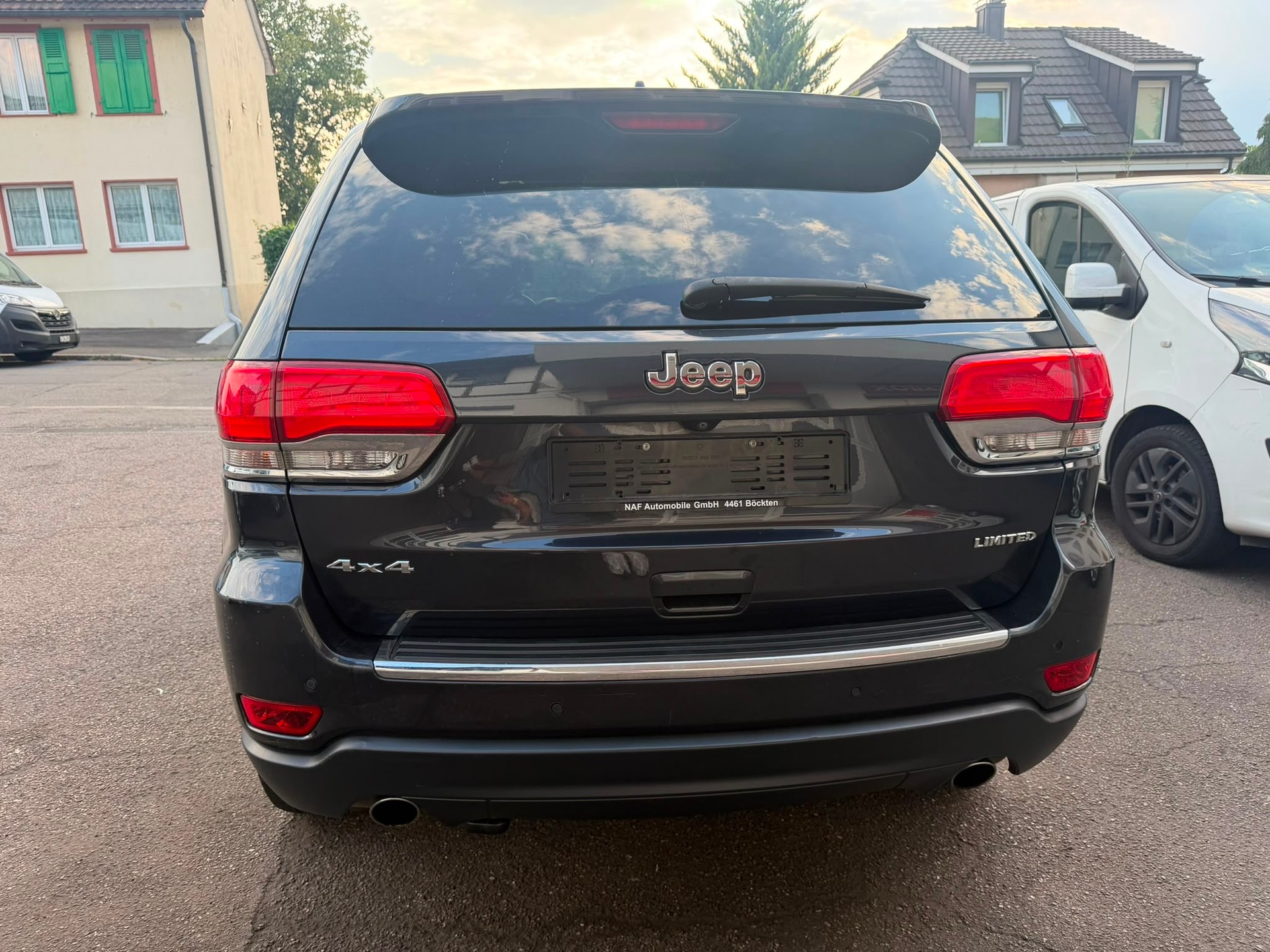 JEEP Grand Cherokee 3.6 V6 Limited Automatic-image-3