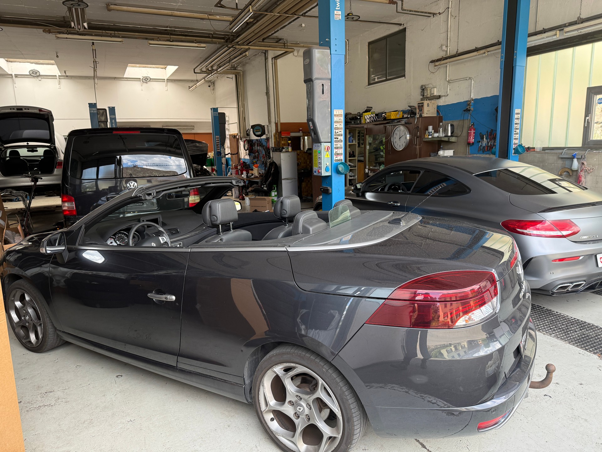 RENAULT Mégane CC 2.0 16V Turbo GT-image-15