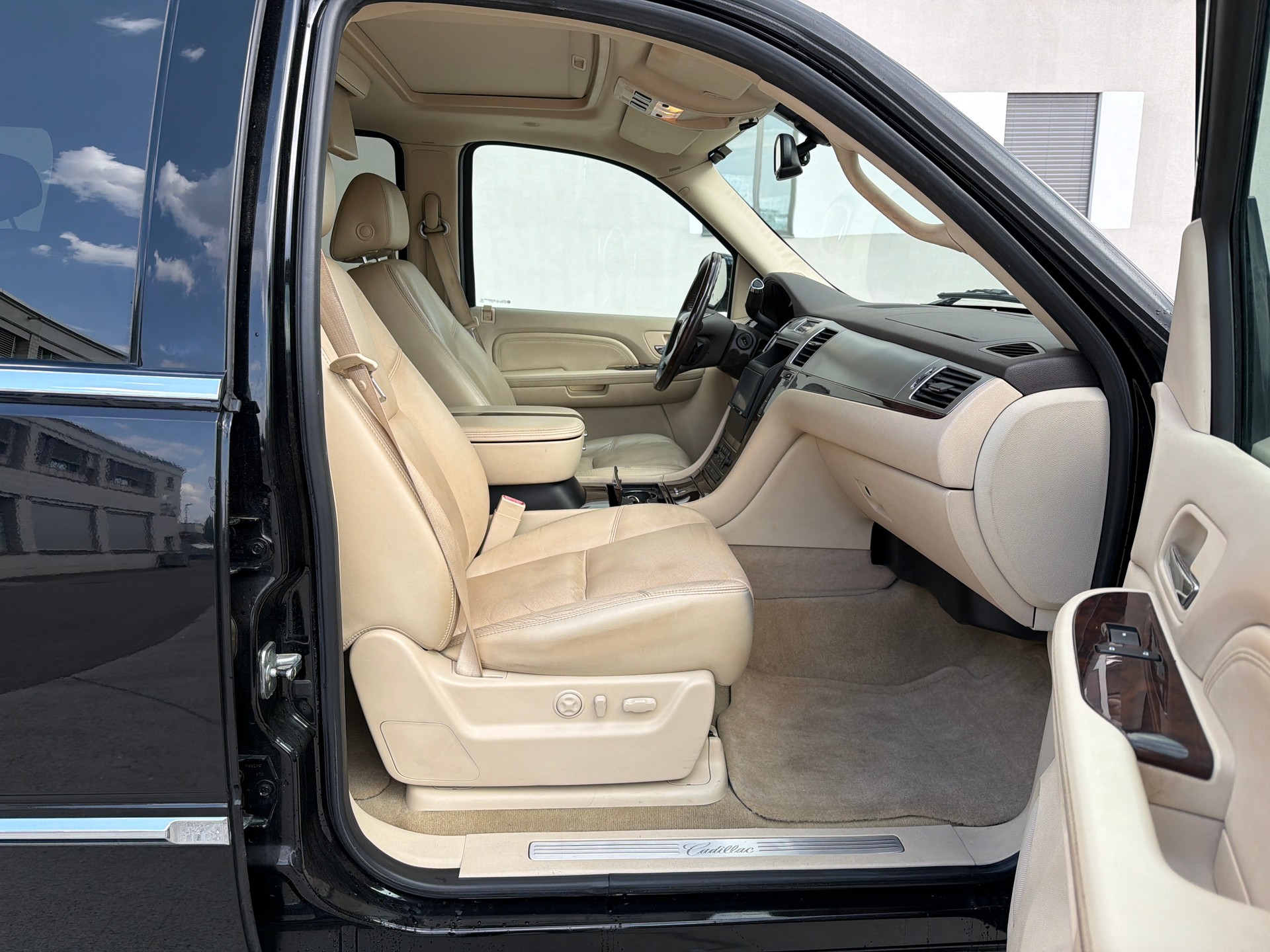 CADILLAC Escalade 6.2 Sport Luxury V8-image-10