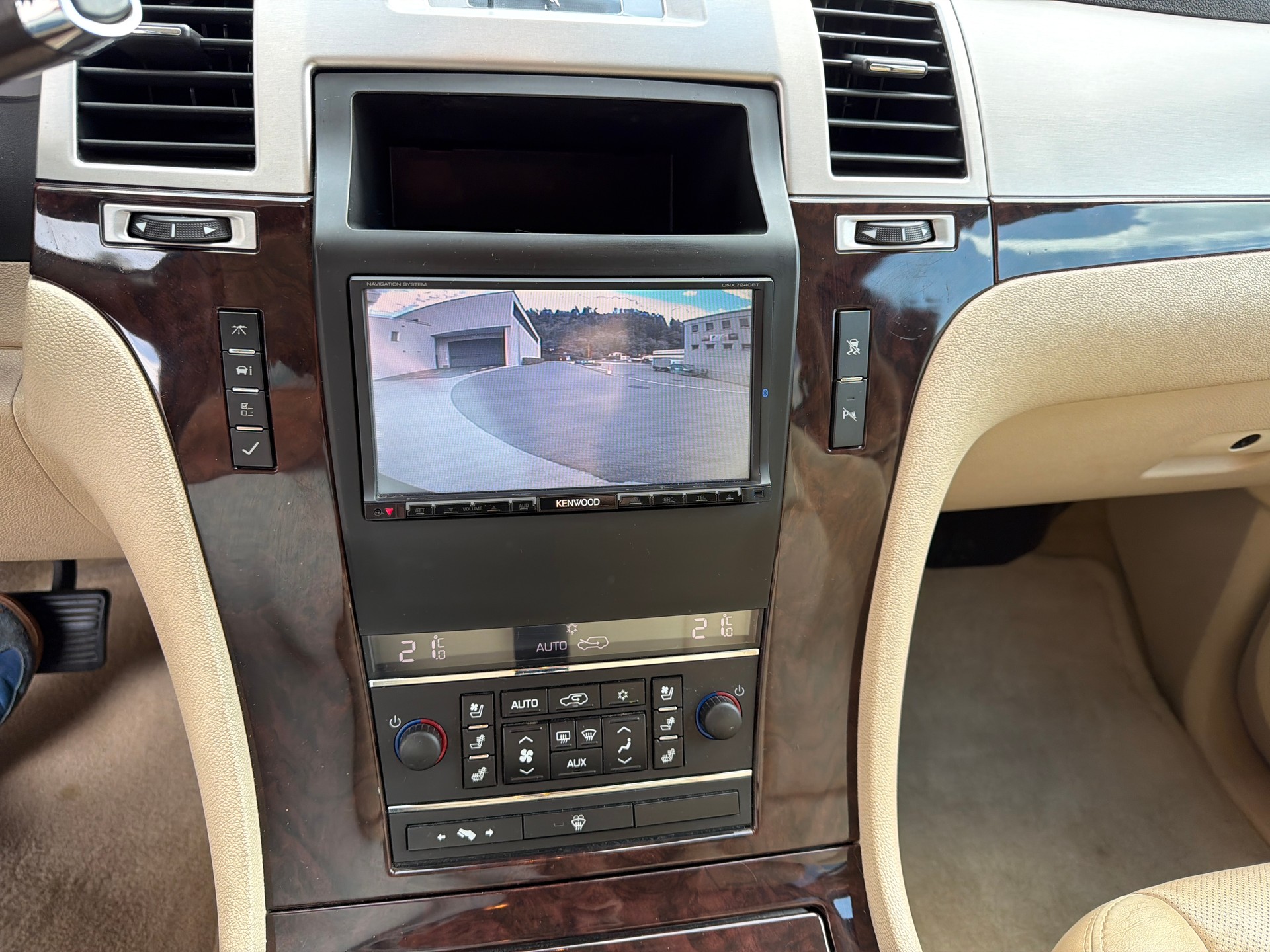 CADILLAC Escalade 6.2 Sport Luxury V8-image-12