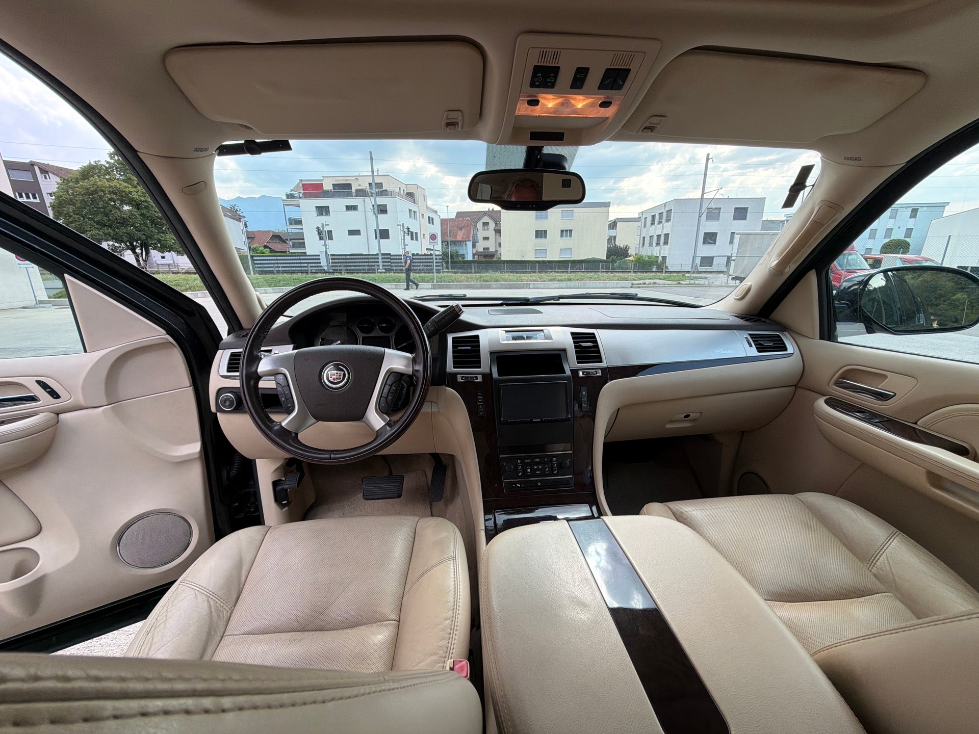CADILLAC Escalade 6.2 Sport Luxury V8-image-15