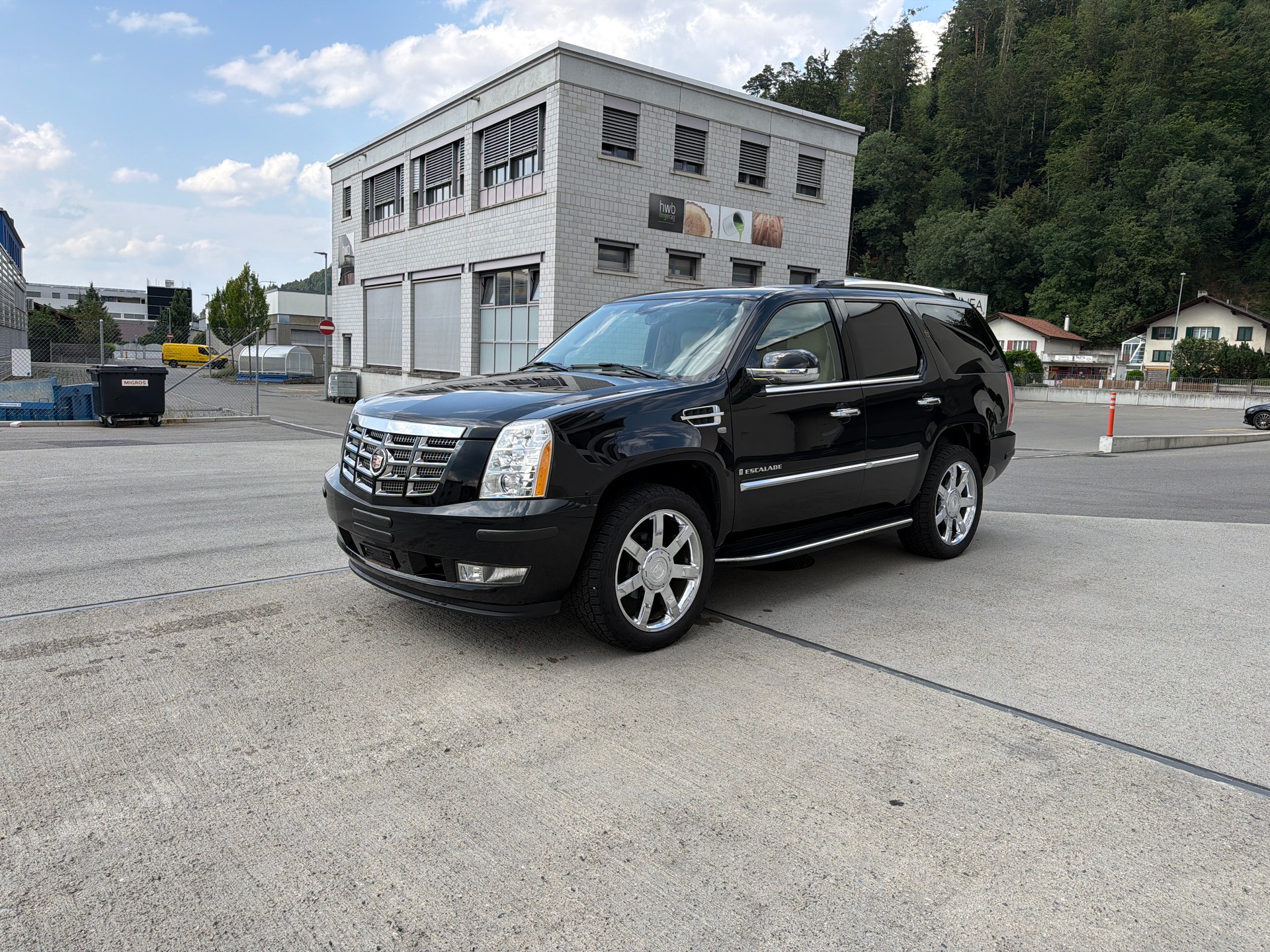 CADILLAC Escalade 6.2 Sport Luxury V8-image-0