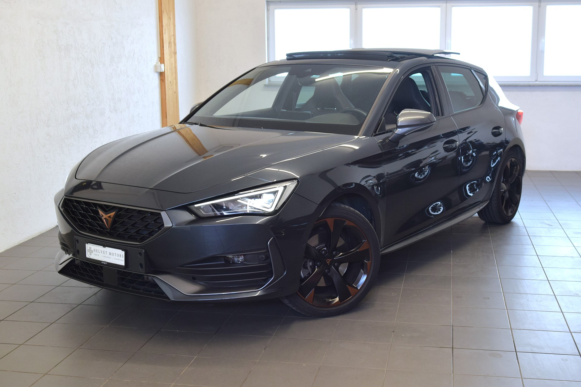 CUPRA LEON 2.0 TSI DSG-image-0