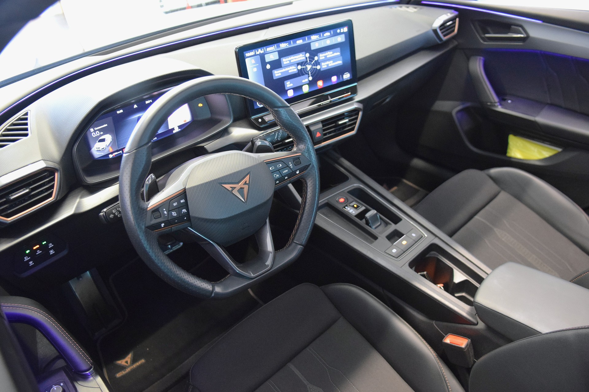 CUPRA LEON 2.0 TSI DSG-image-11