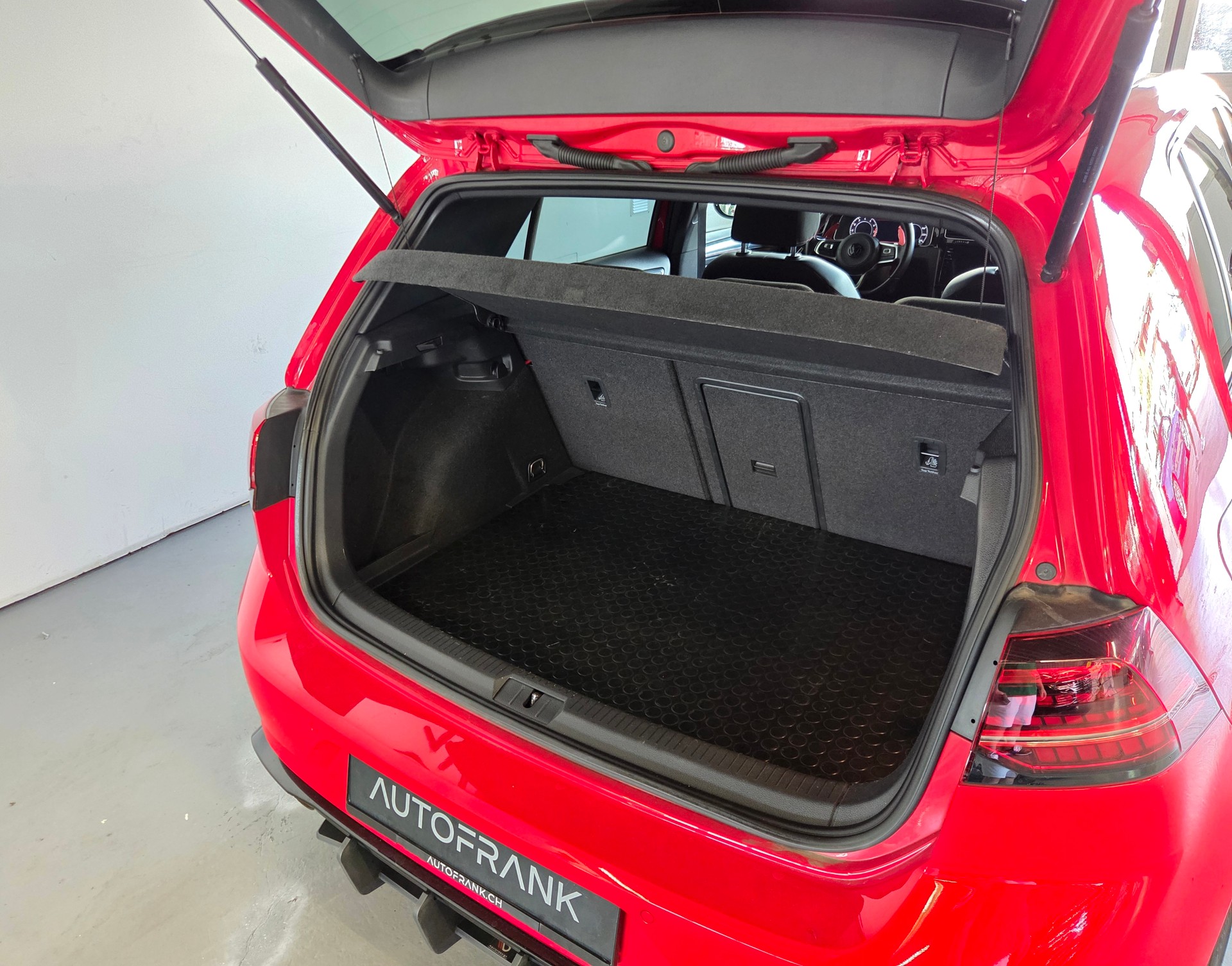 VW Golf VII 2.0 TSI GTI TCR DSG-image-21