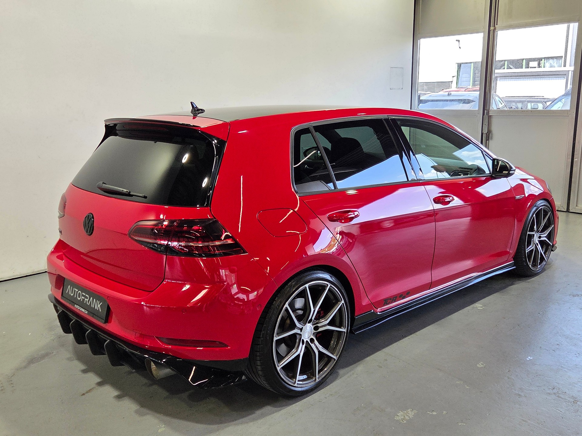 VW Golf VII 2.0 TSI GTI TCR DSG-image-18