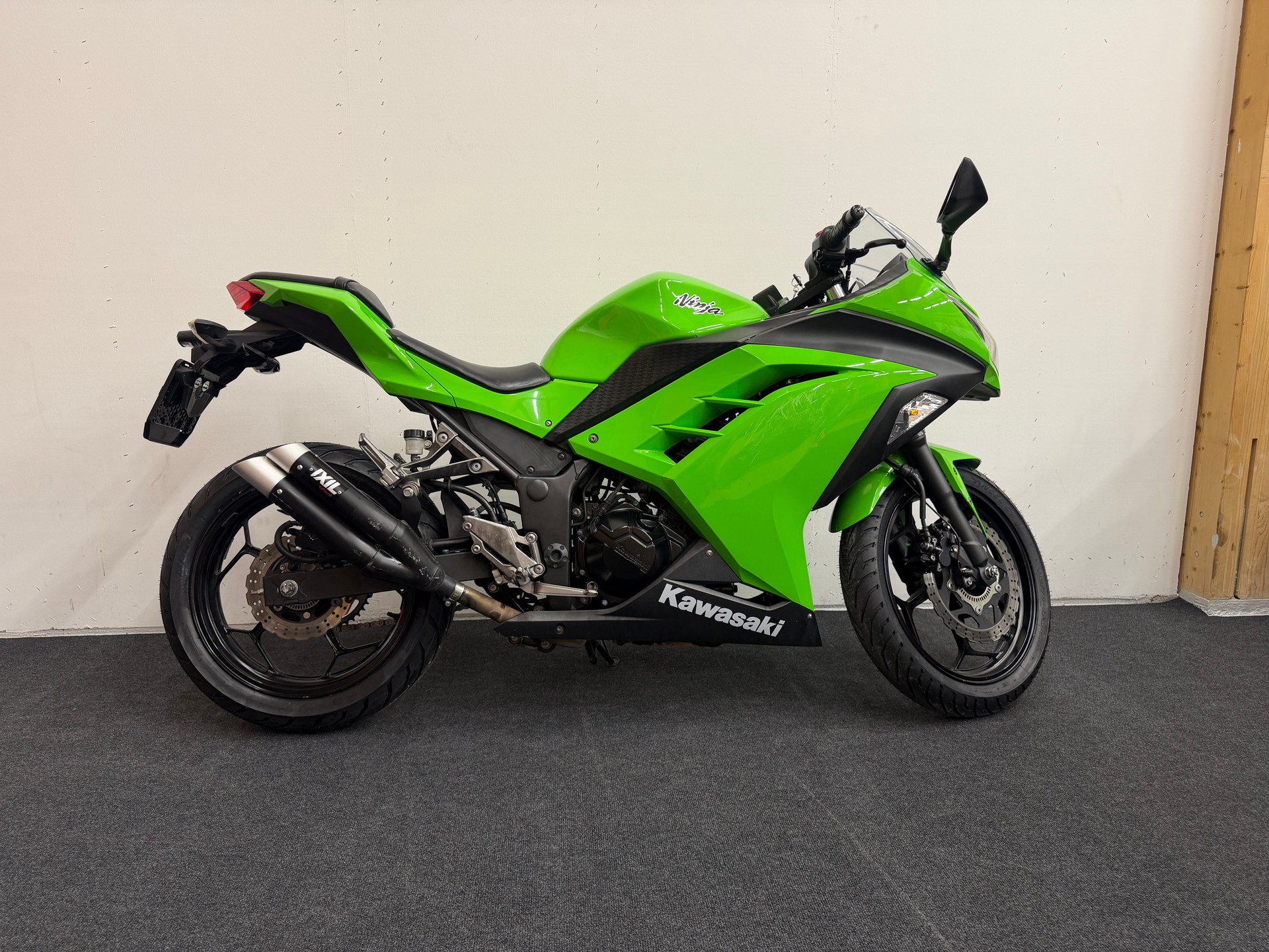 KAWASAKI Ninja 300 ABS-image-3