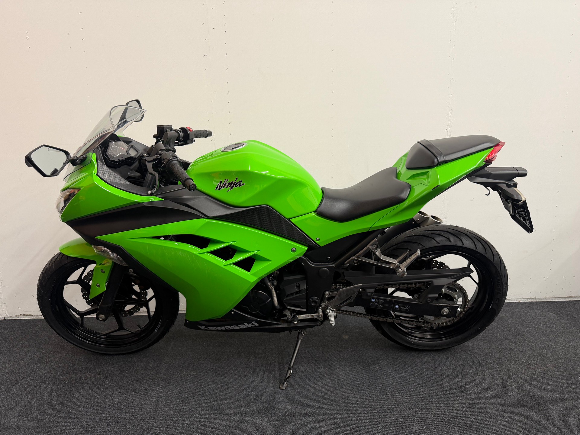KAWASAKI Ninja 300 ABS
