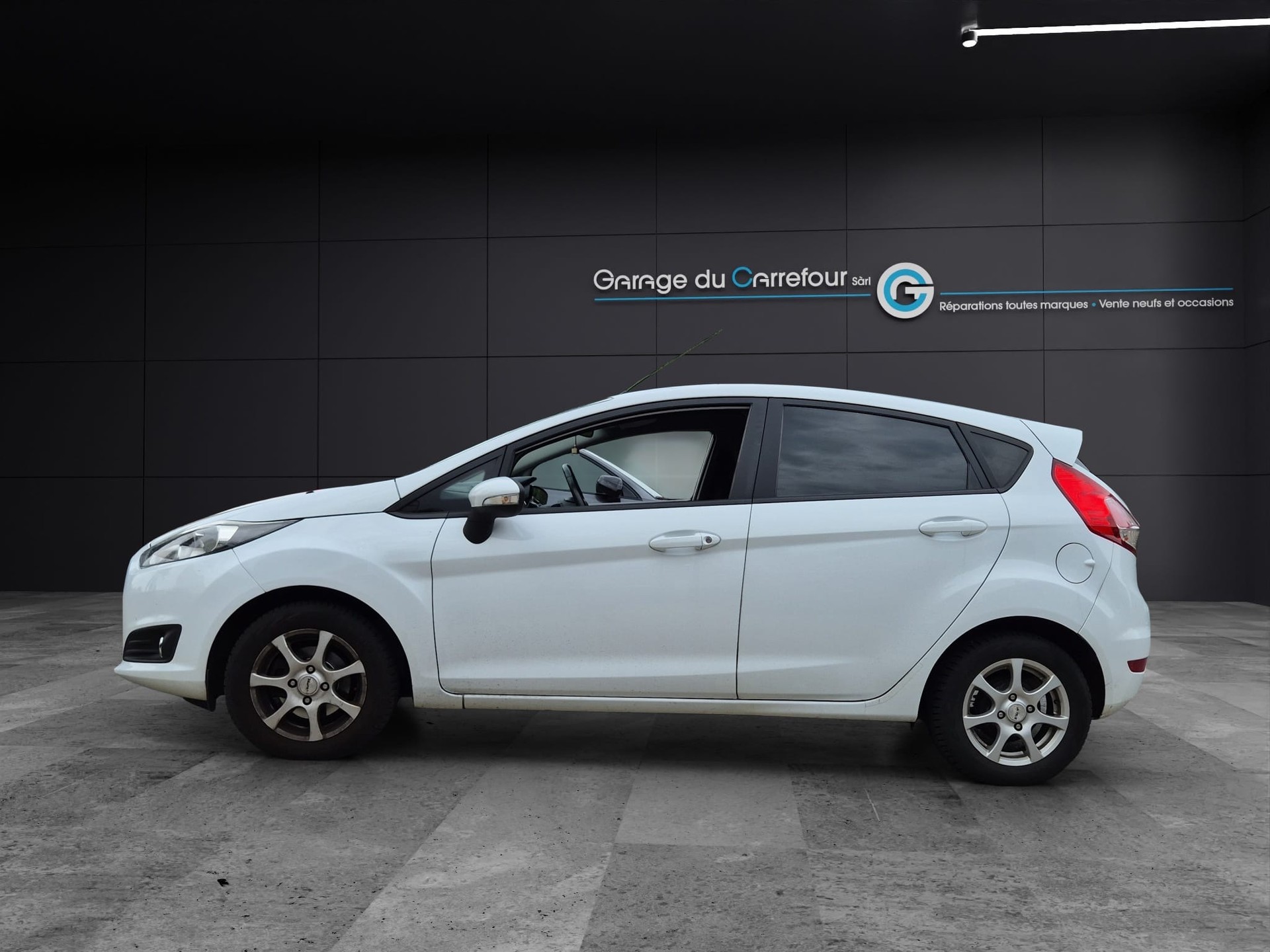 FORD Fiesta 1.0 SCTi Trend-image-1