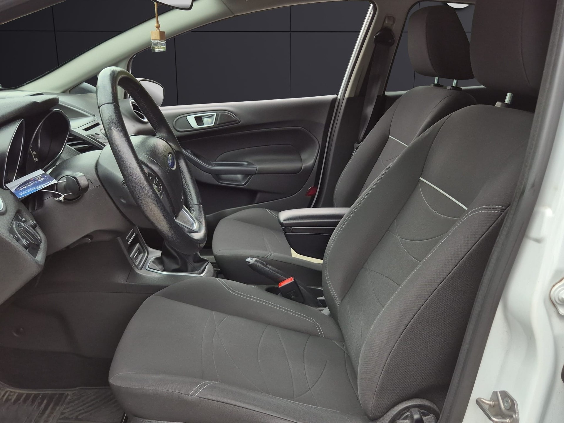 FORD Fiesta 1.0 SCTi Trend-image-6