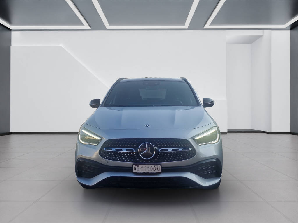 MERCEDES-BENZ GLA 200 AMG Line 4matic-image-7