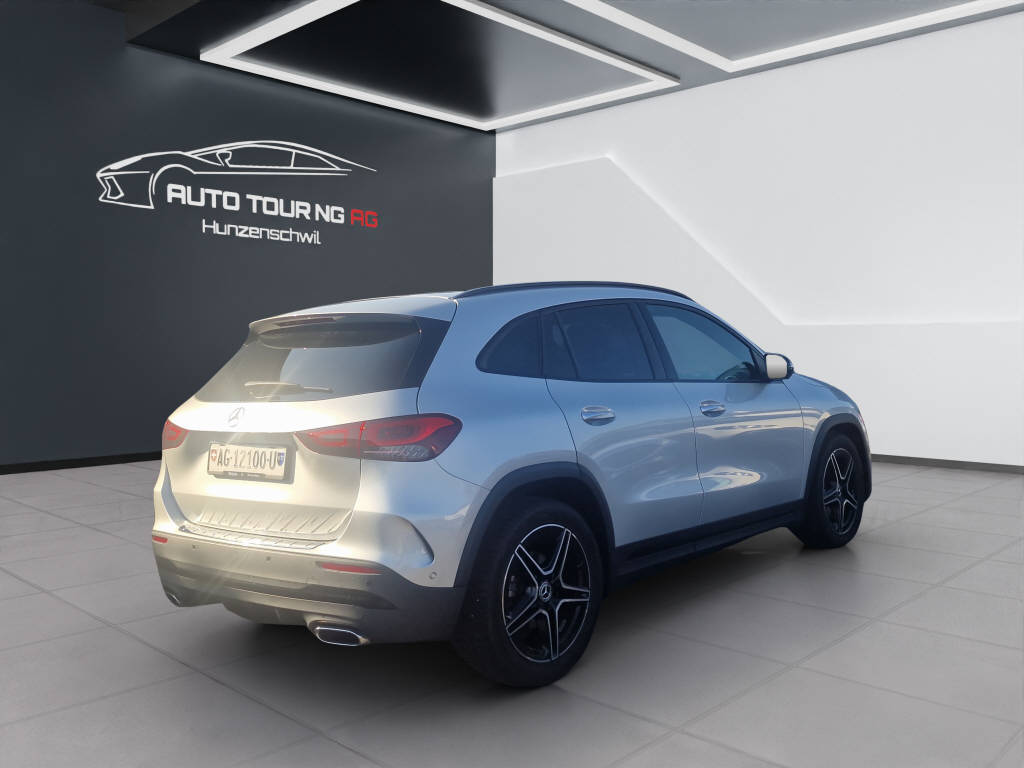MERCEDES-BENZ GLA 200 AMG Line 4matic-image-2