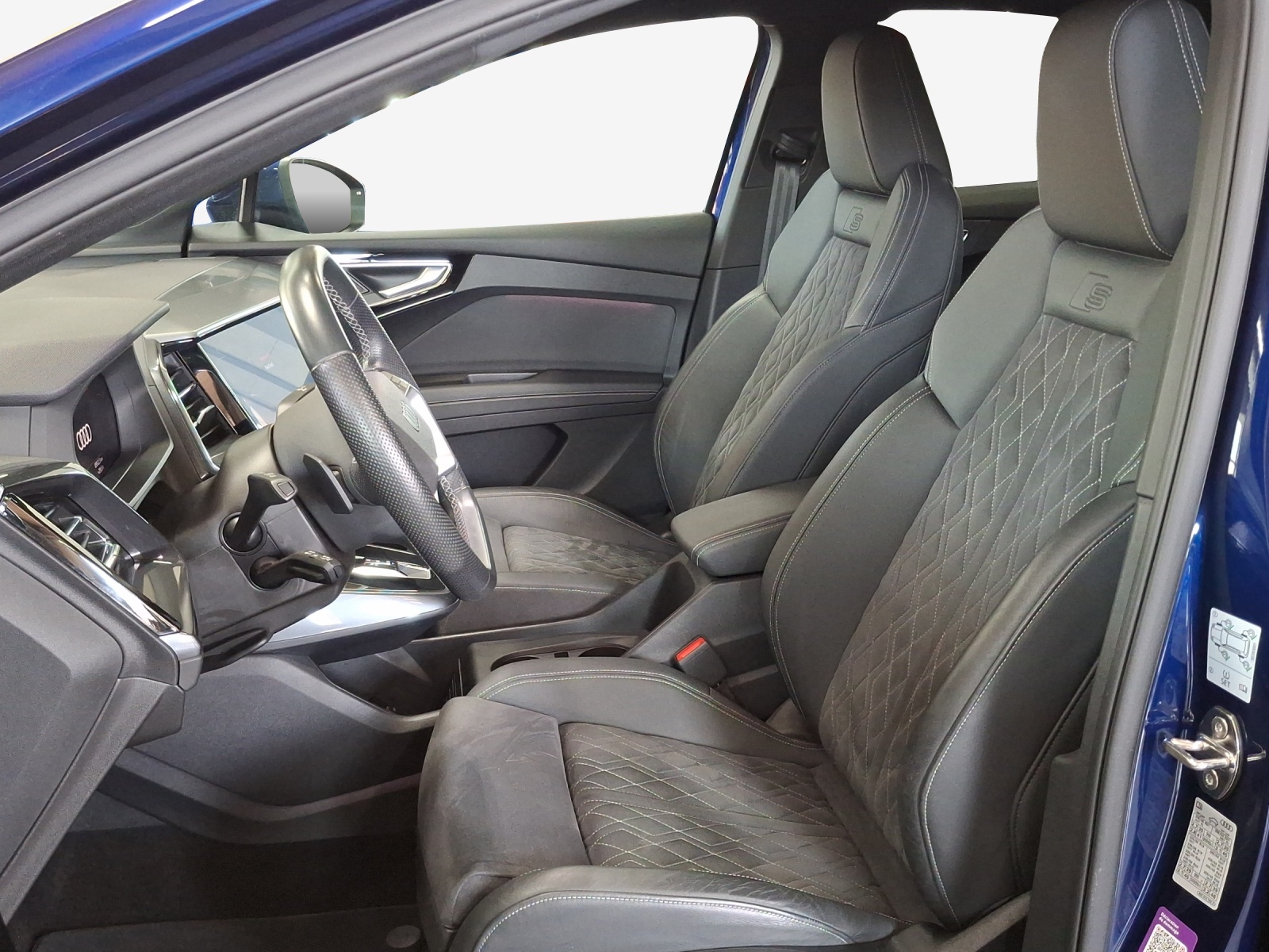 AUDI Q4 Sportback e-tron 45 Attraction quattro-image-8