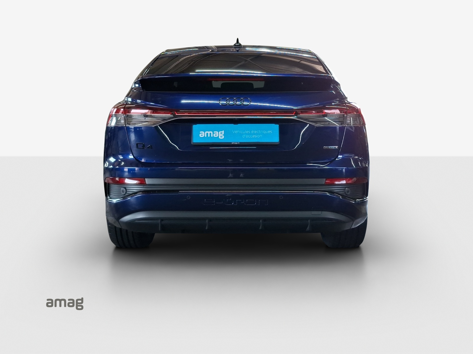 AUDI Q4 Sportback e-tron 45 Attraction quattro-image-4