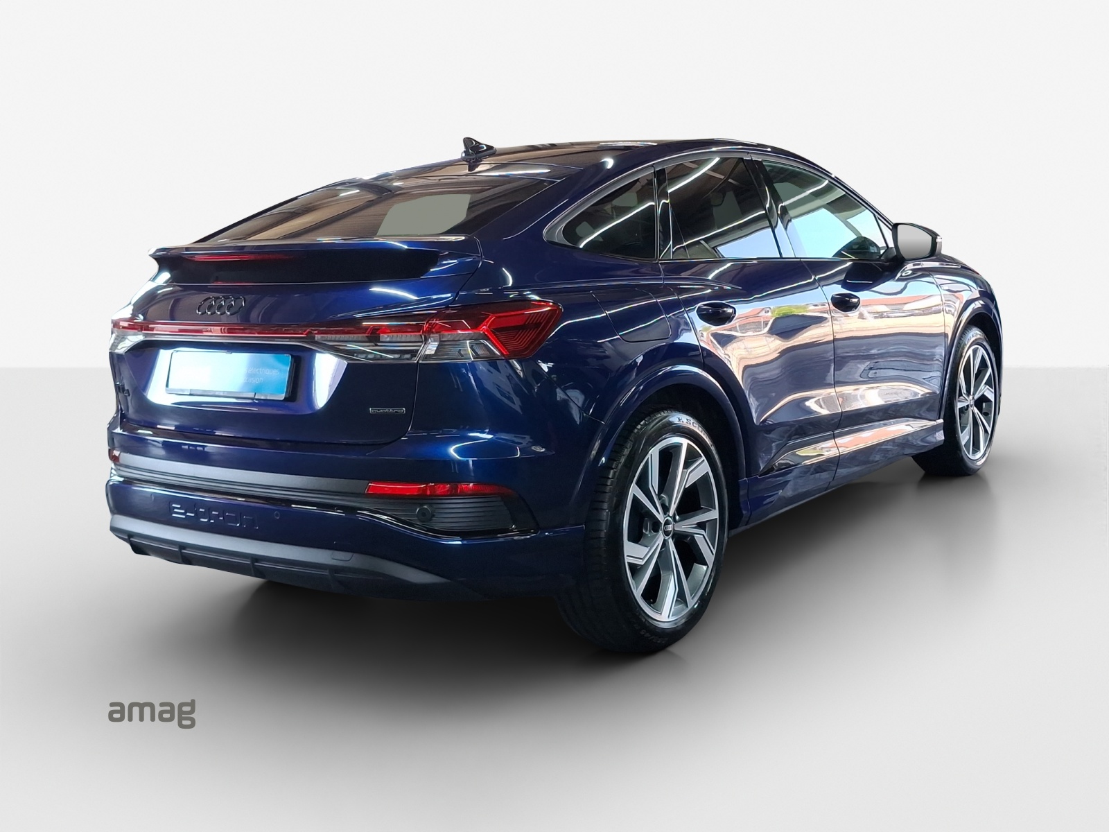 AUDI Q4 Sportback e-tron 45 Attraction quattro-image-5