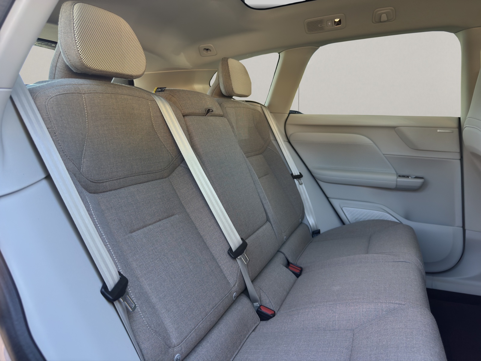 VOLVO EX60 Twin Ultra AWD-image-13