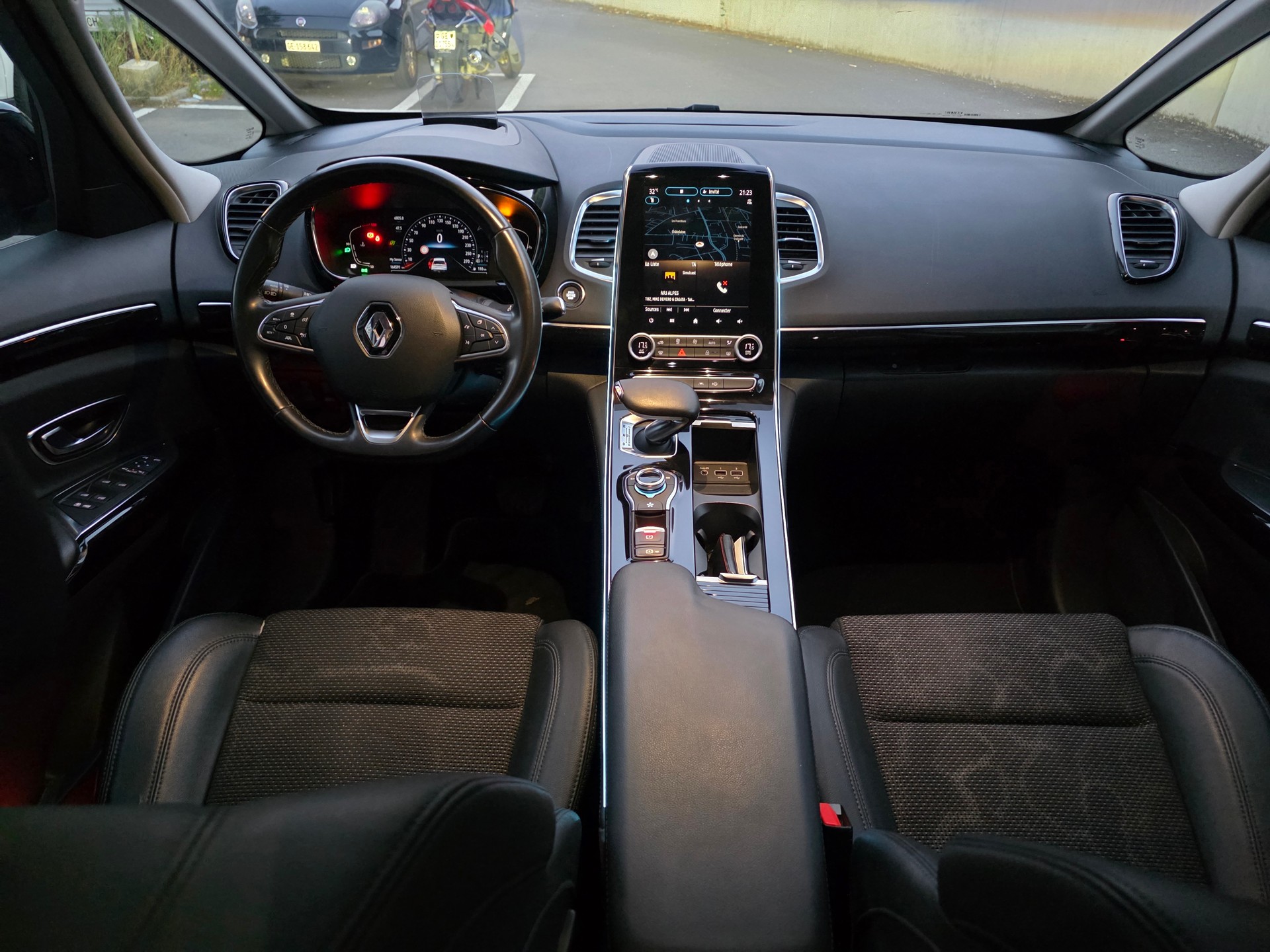 RENAULT Espace 2.0 dCi Intens EDC 6-image-6