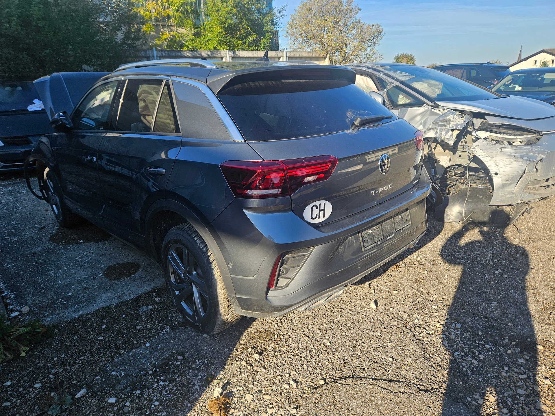 VW T-Roc 2.0 TSI R-Line DSG 4Motion BESCHADIG ENDOMMAGE-image-2