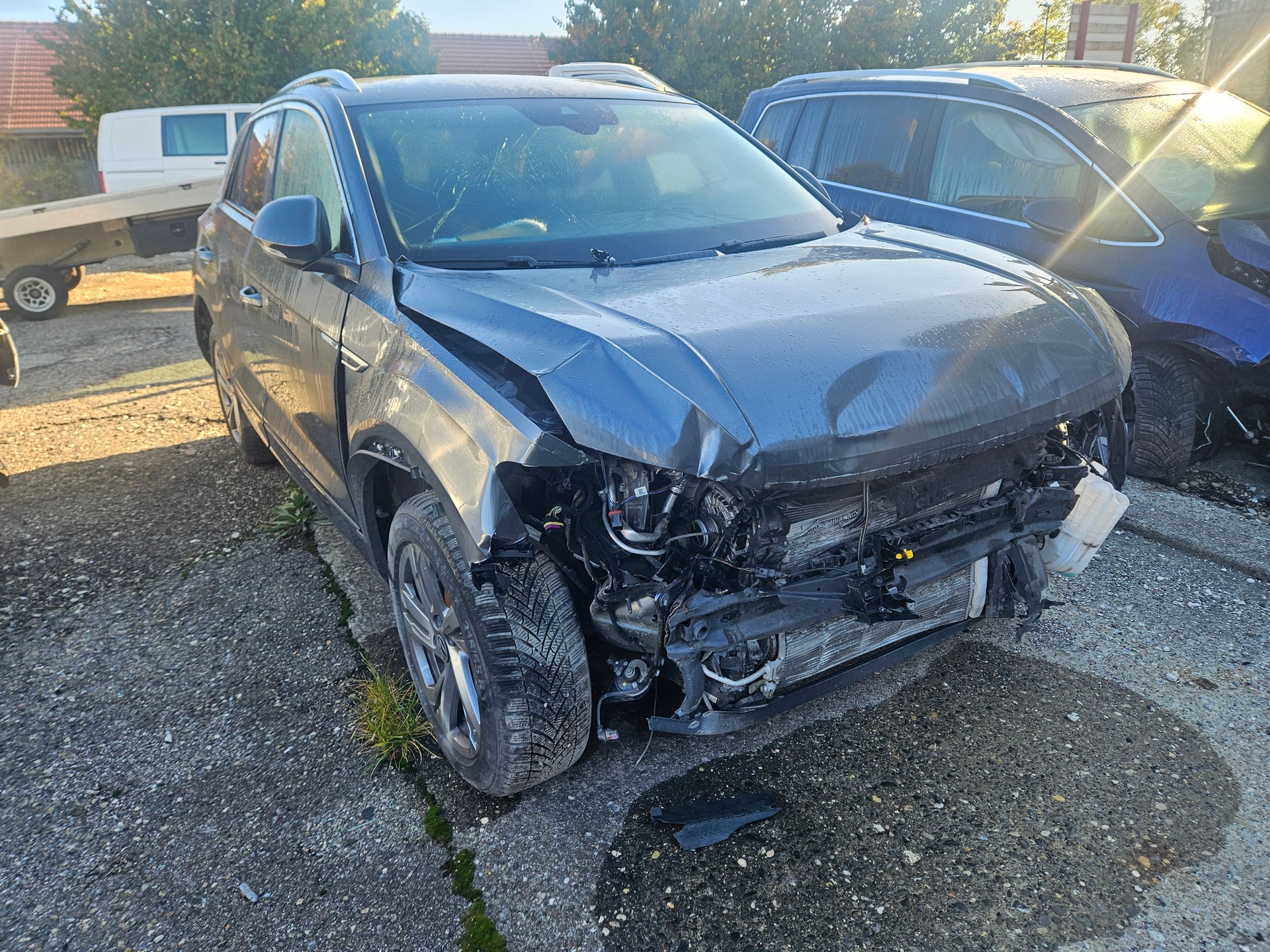 VW T-Roc 2.0 TSI R-Line DSG 4Motion BESCHADIG ENDOMMAGE-image-8