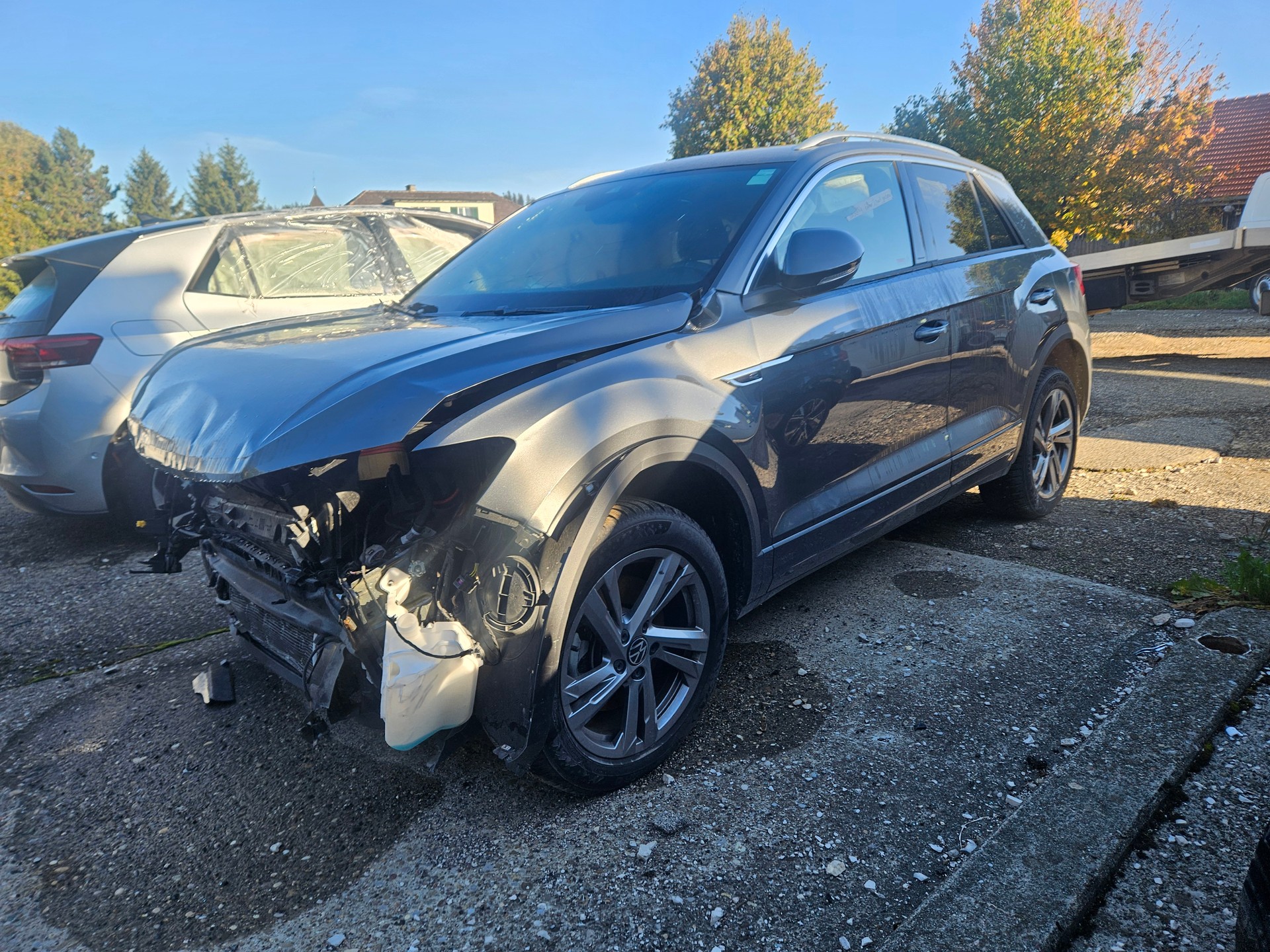 VW T-Roc 2.0 TSI R-Line DSG 4Motion BESCHADIG ENDOMMAGE-image-7