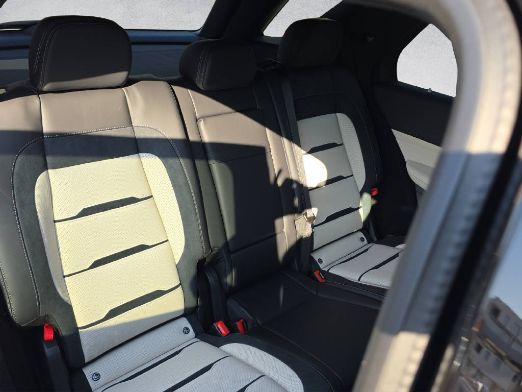 MERCEDES-BENZ GLE 53 Hybrid AMG 4Matic+ EQ Star-image-10