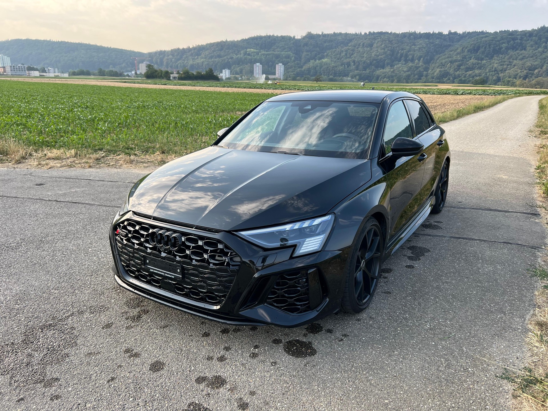 AUDI RS3 Sportback 2.5 TSI quattro S-tronic-image-0