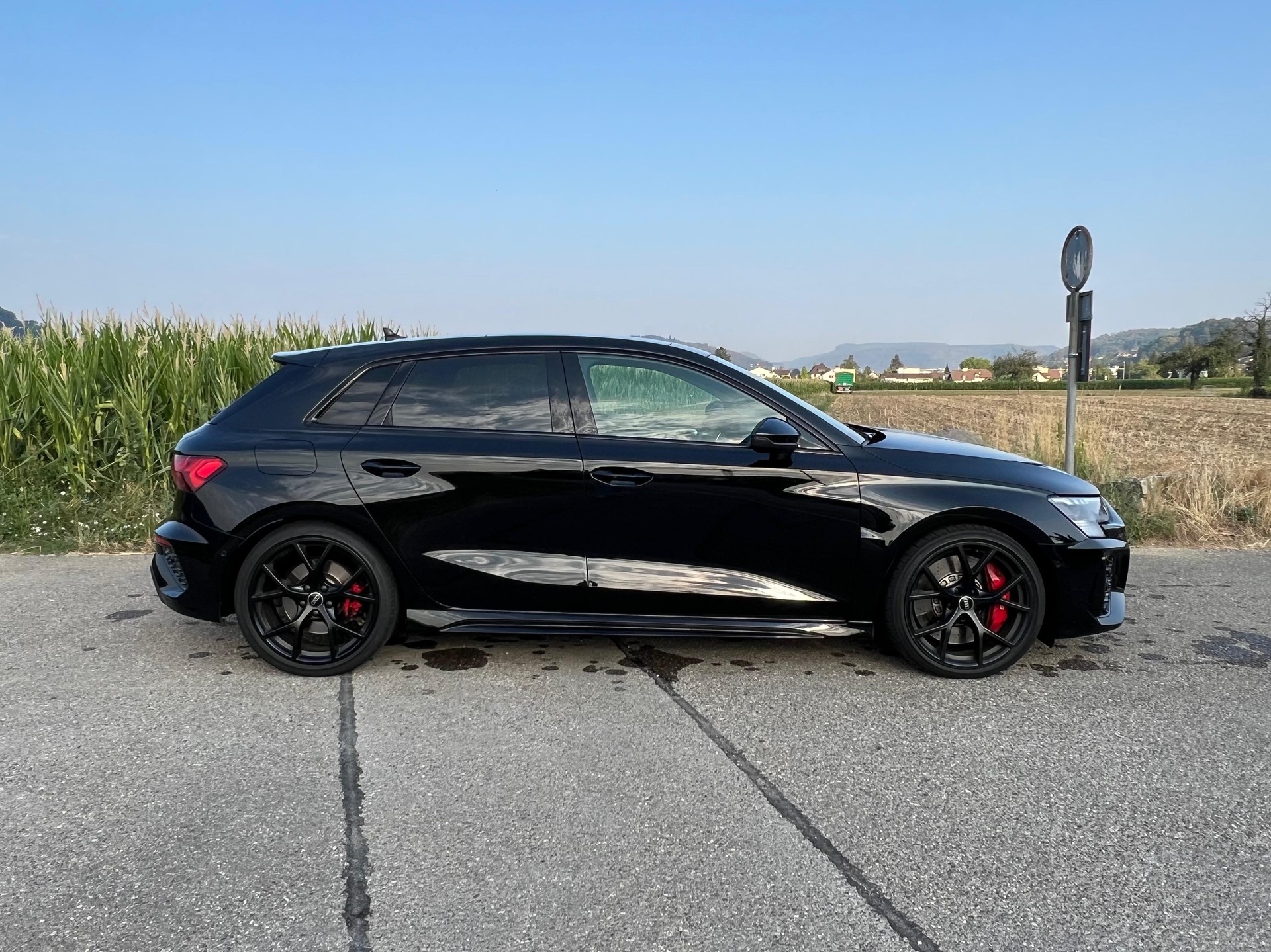 AUDI RS3 Sportback 2.5 TSI quattro S-tronic-image-5