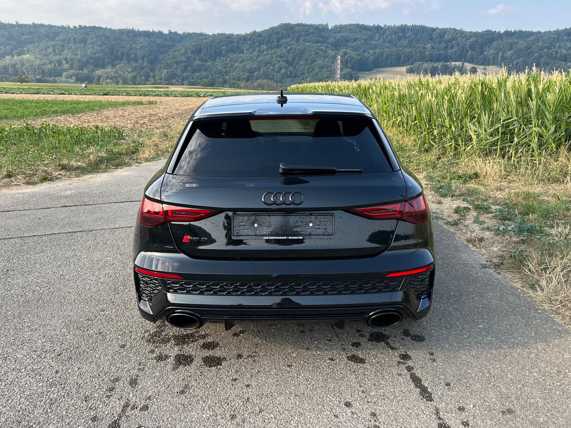 AUDI RS3 Sportback 2.5 TSI quattro S-tronic-image-3