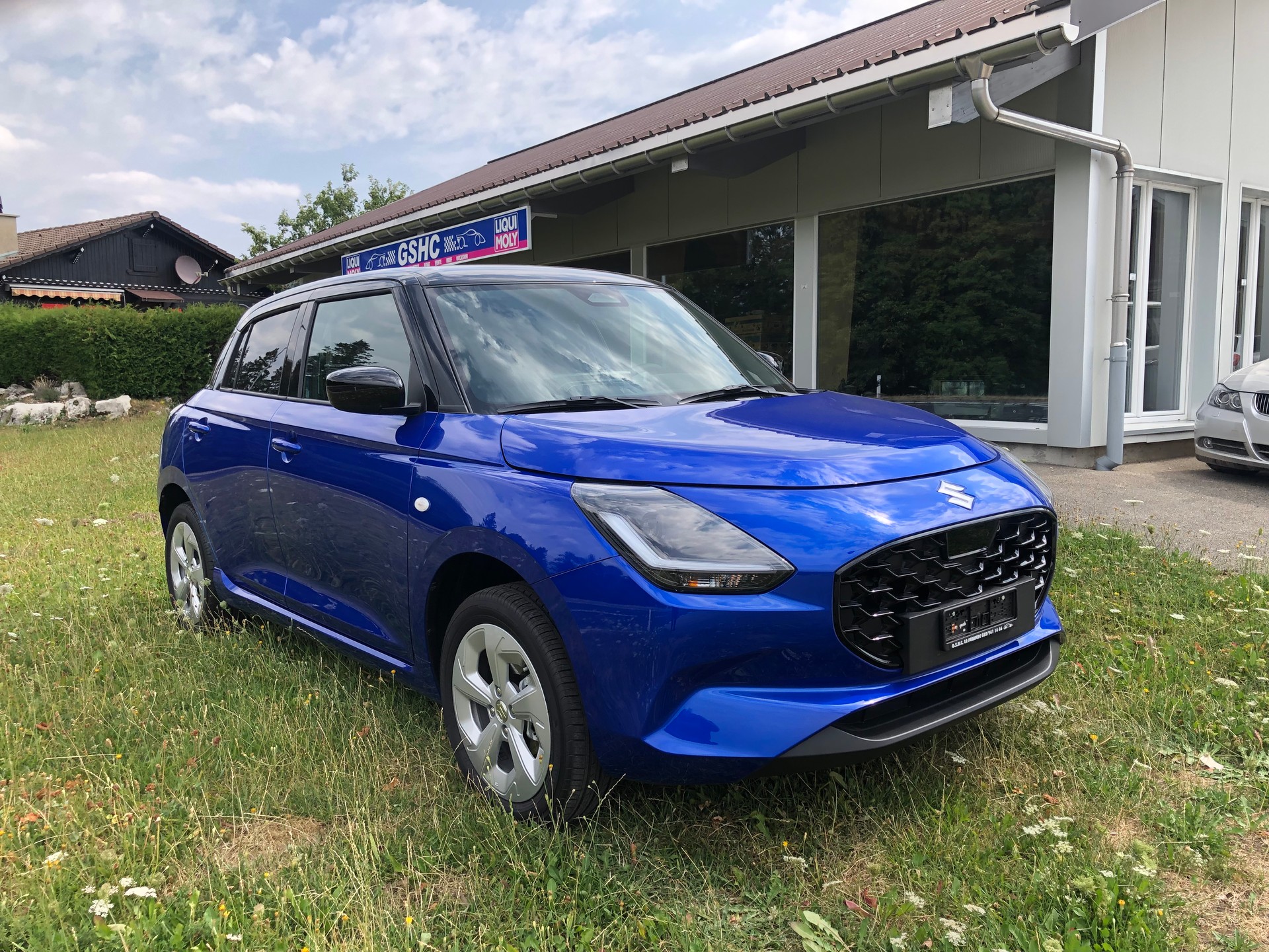 SUZUKI Swift 1.2 Compact+ Hybrid 4x4-image-2