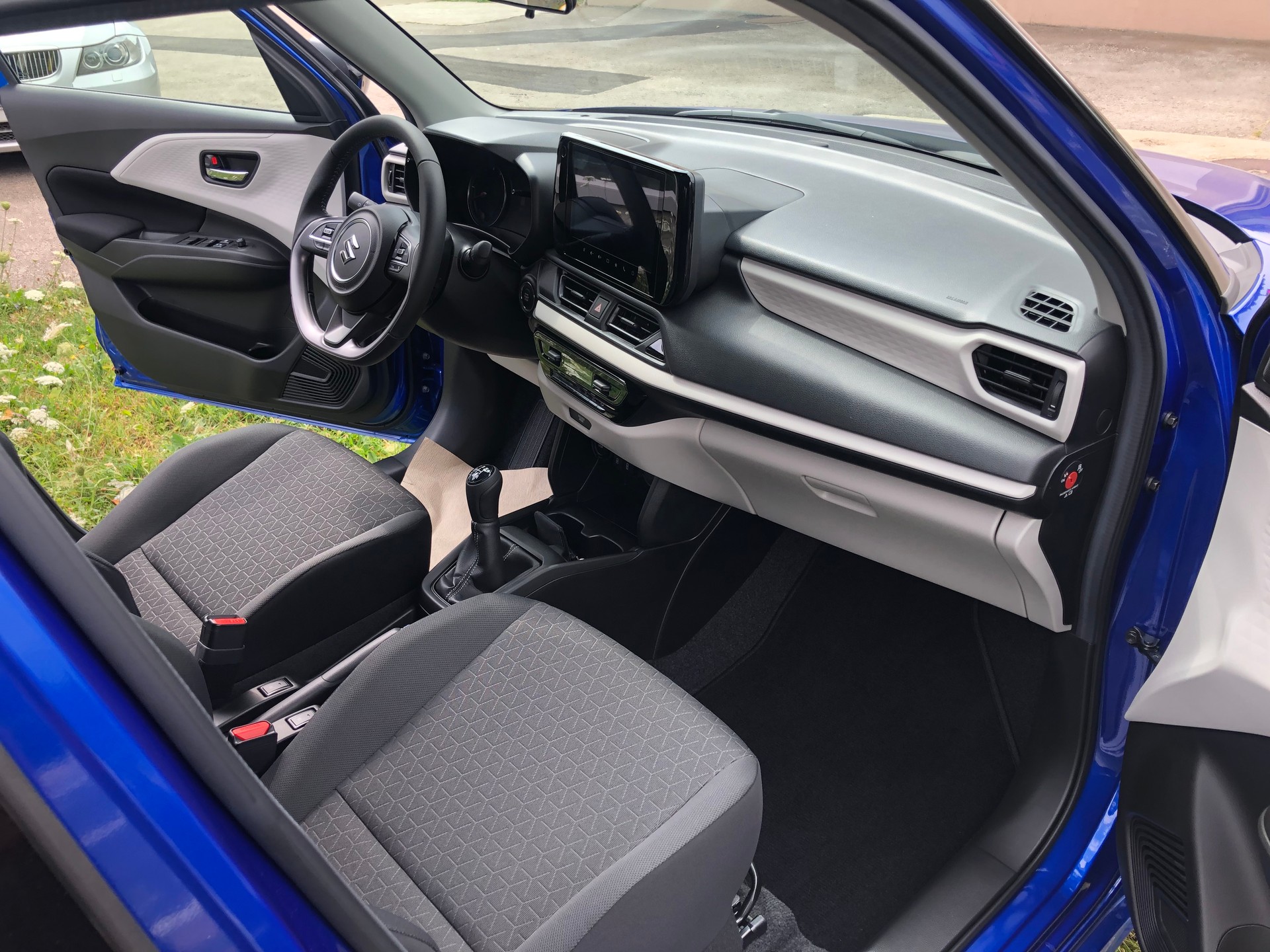 SUZUKI Swift 1.2 Compact+ Hybrid 4x4-image-10