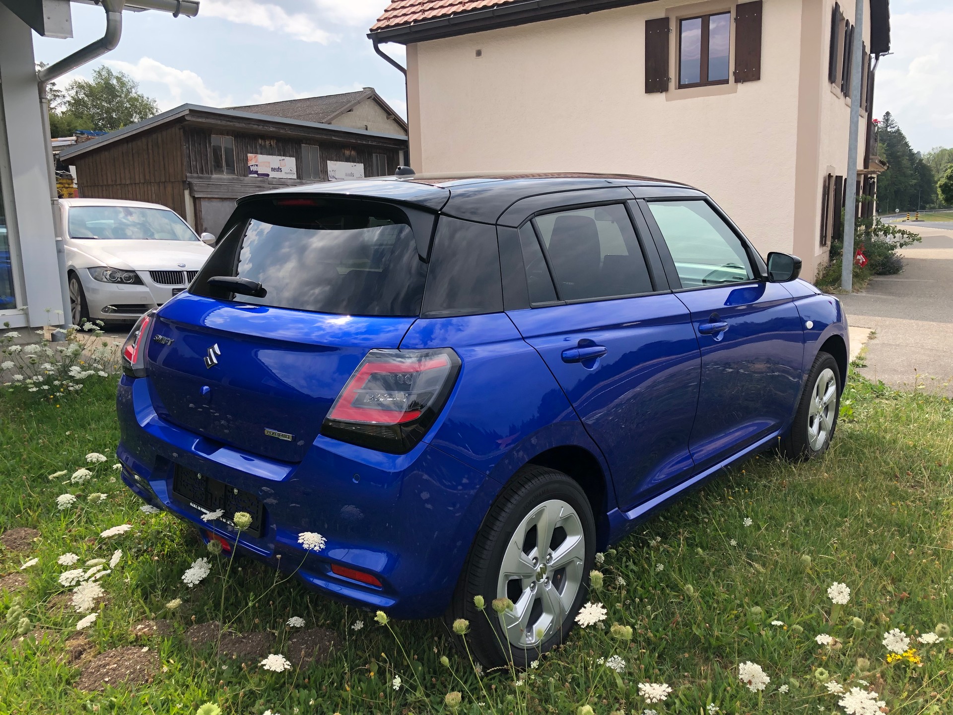SUZUKI Swift 1.2 Compact+ Hybrid 4x4-image-4