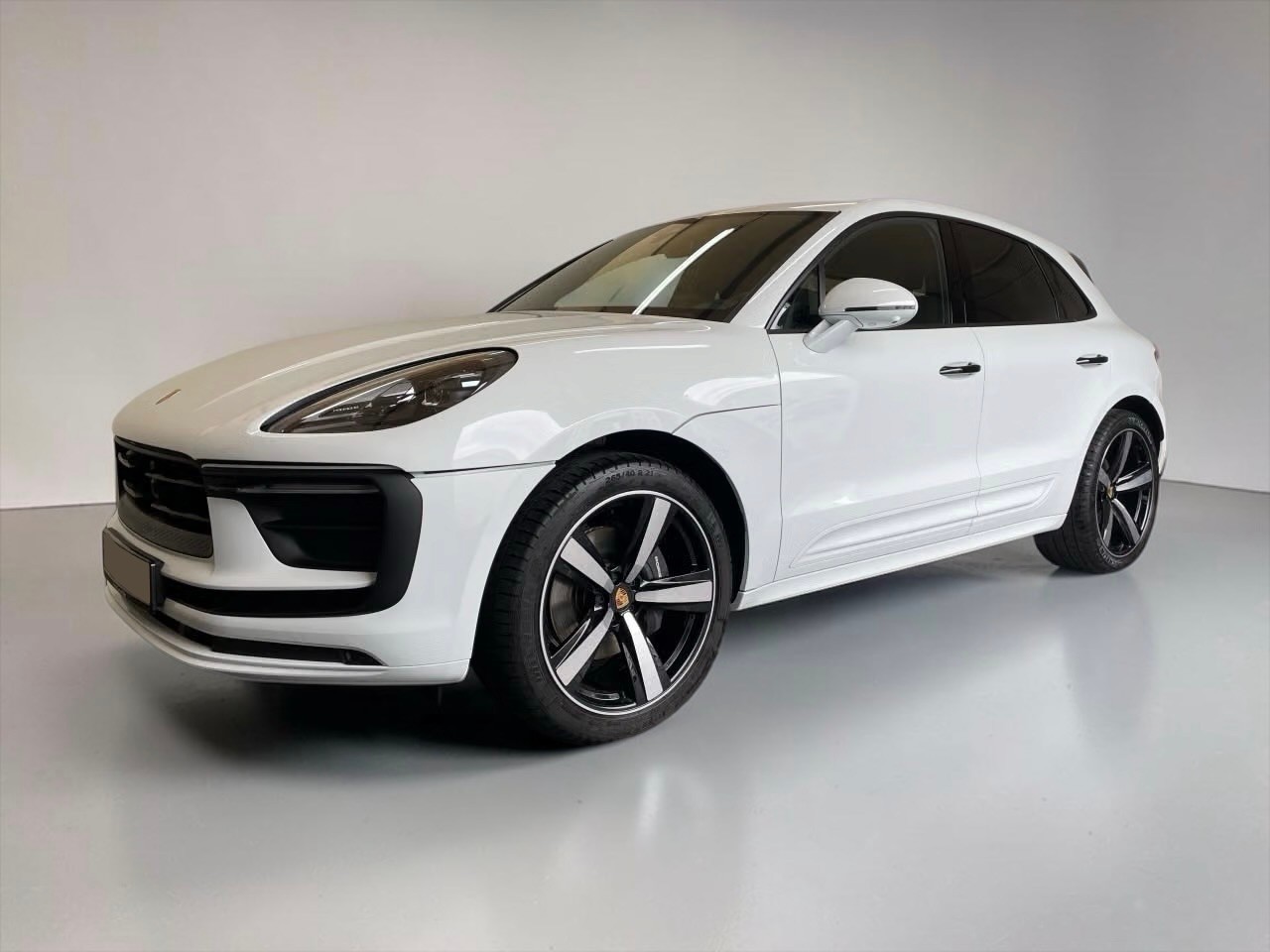 PORSCHE Macan PDK-image-1