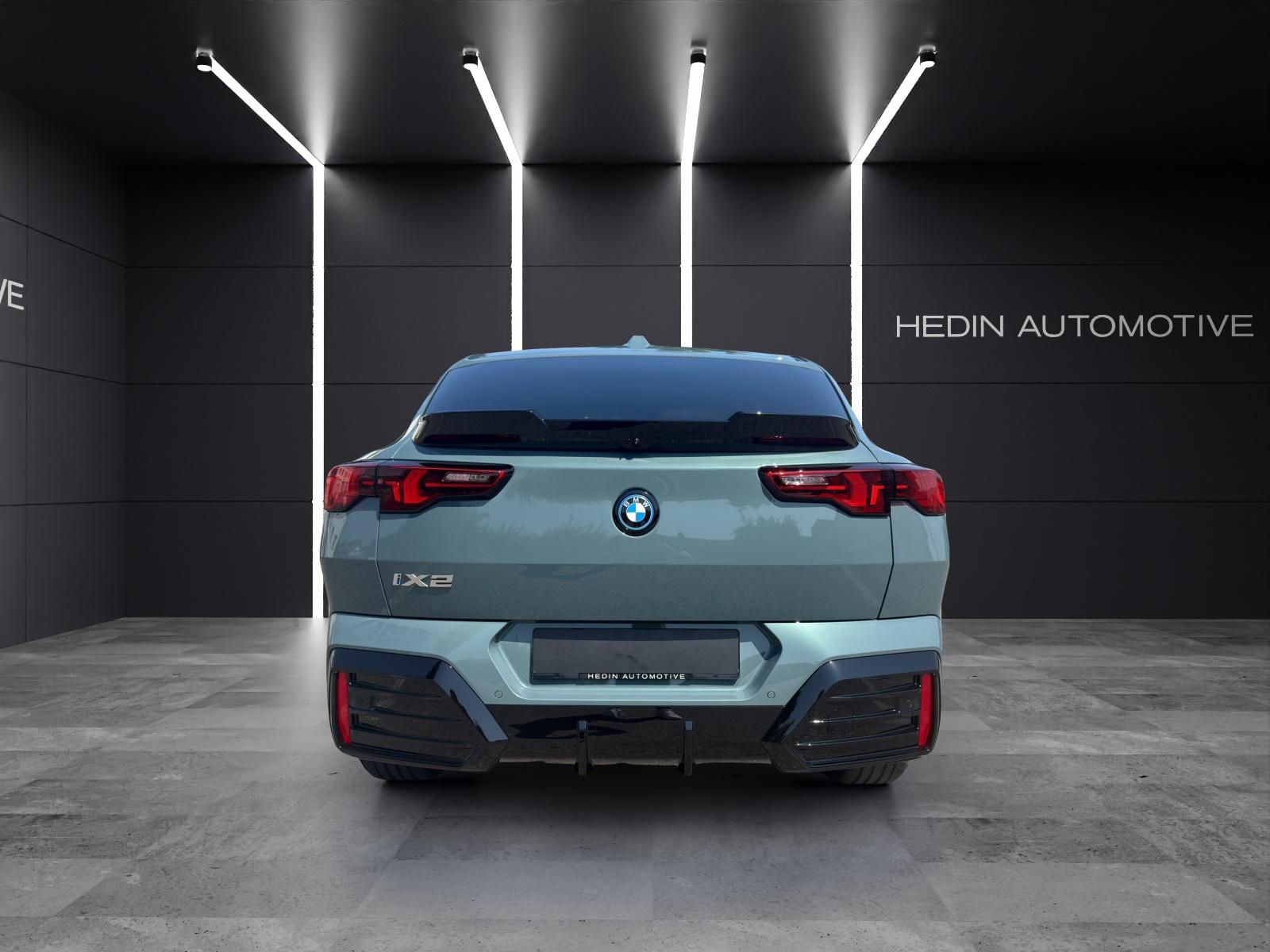 BMW iX2 30 xDrive-image-4