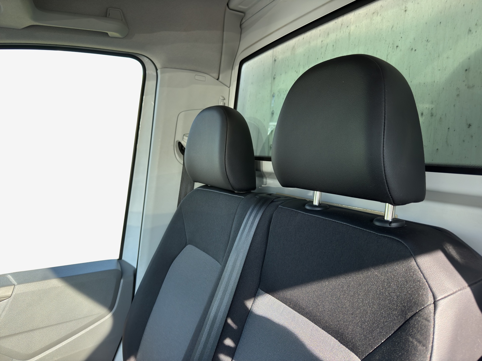 VW Crafter 35 2.0 TDI Kipp./Prits./Koffer+Heb. Champion HD L4-image-9