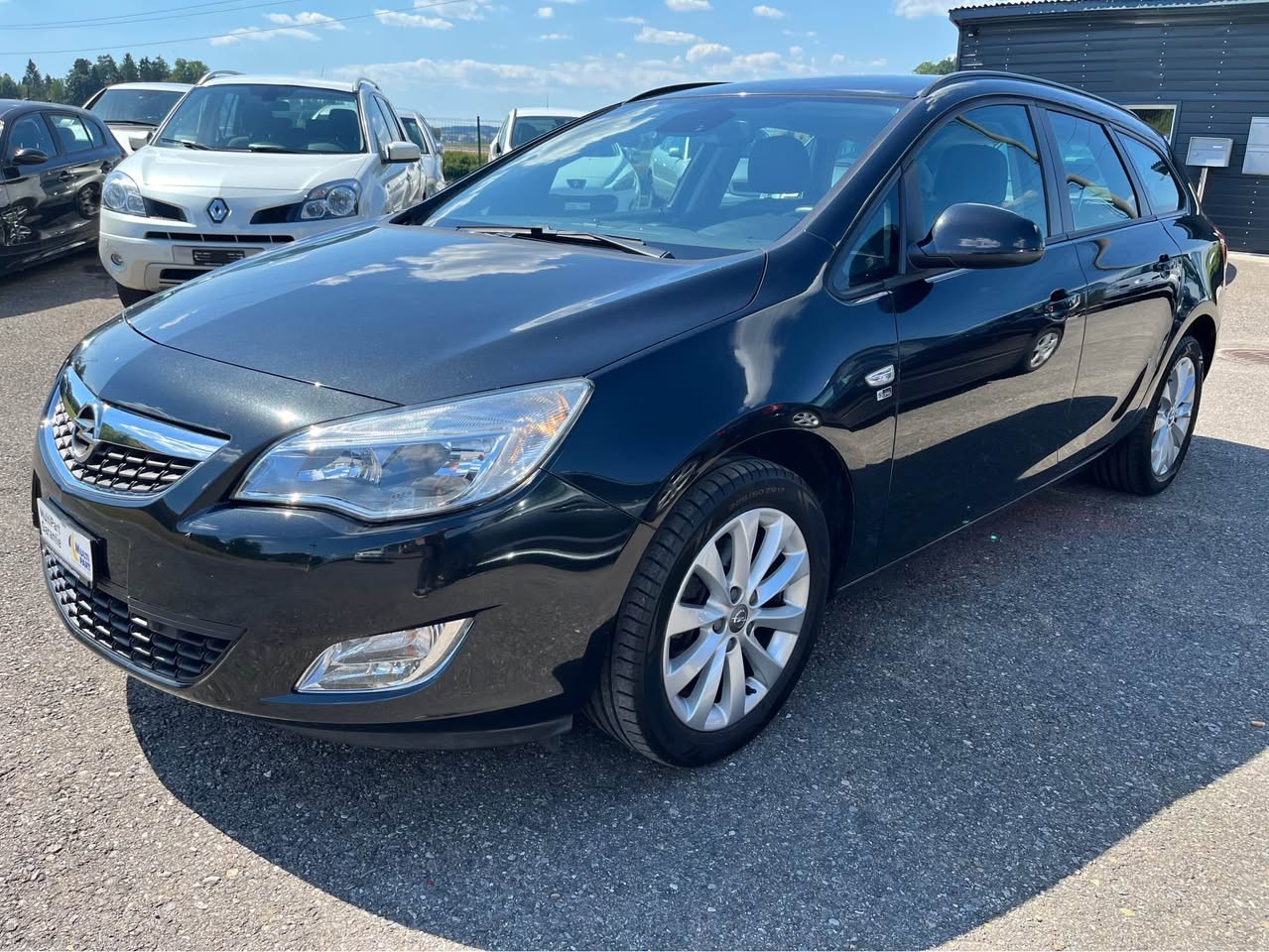 OPEL Astra SportsTourer 2.0 CDTi Anniversary Edition-image-2