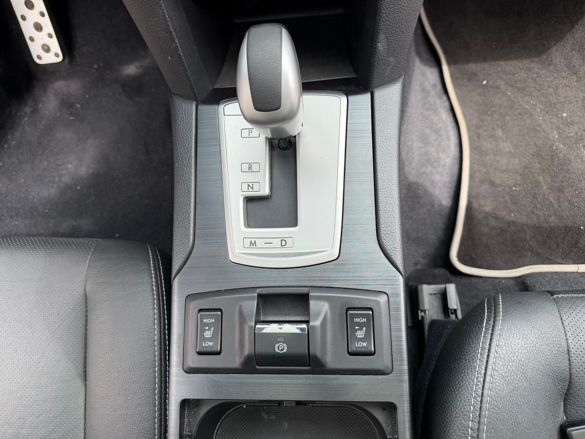 SUBARU Outback 2.5i Limited AWD Lineartronic-image-30
