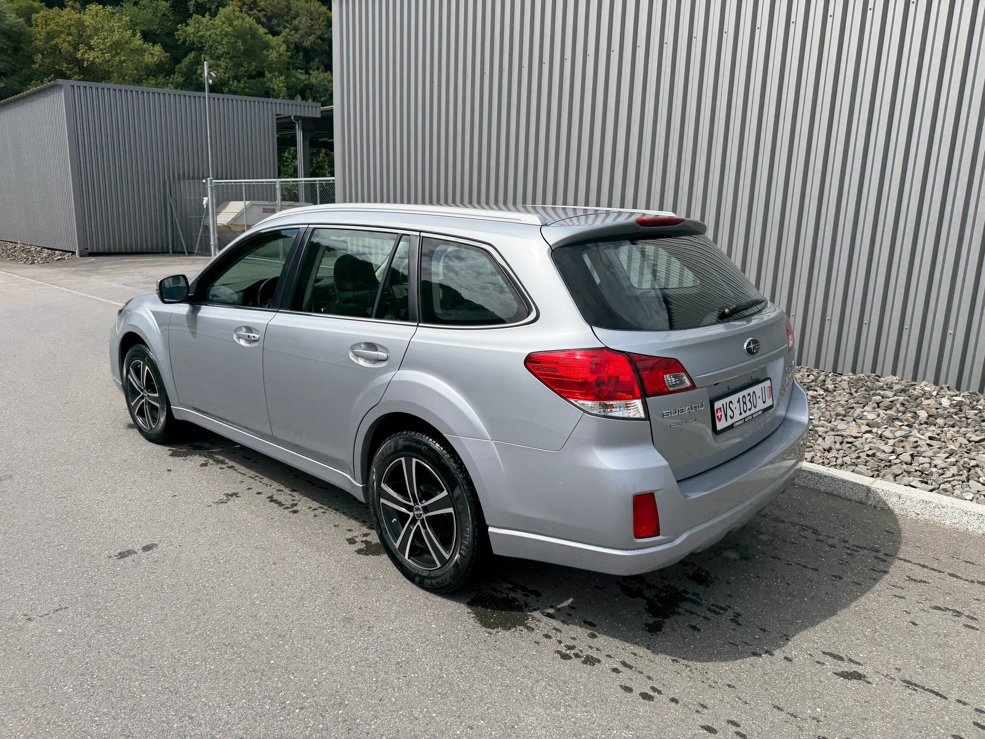 SUBARU Outback 2.5i Limited AWD Lineartronic-image-2