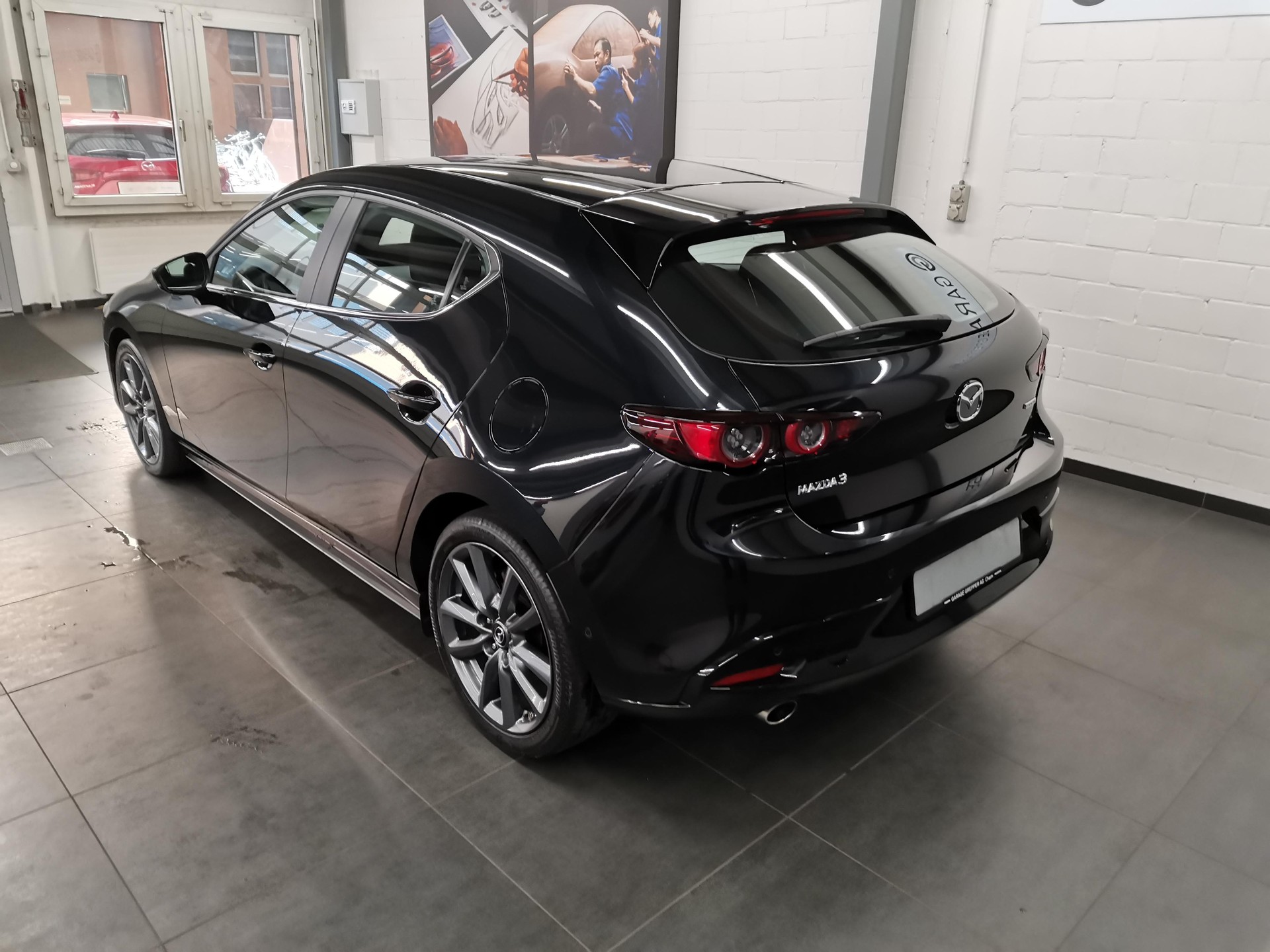 MAZDA 3 Hatchback 2.0 150 Ambition Plus-image-3