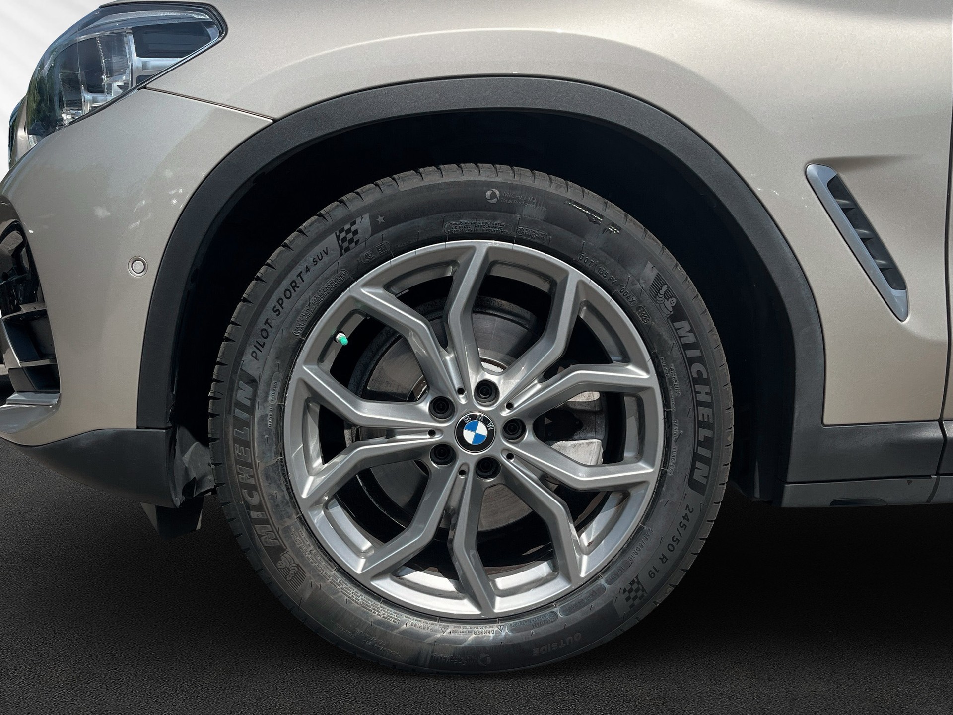 BMW X4 xDrive 20i xLine Steptronic-image-8