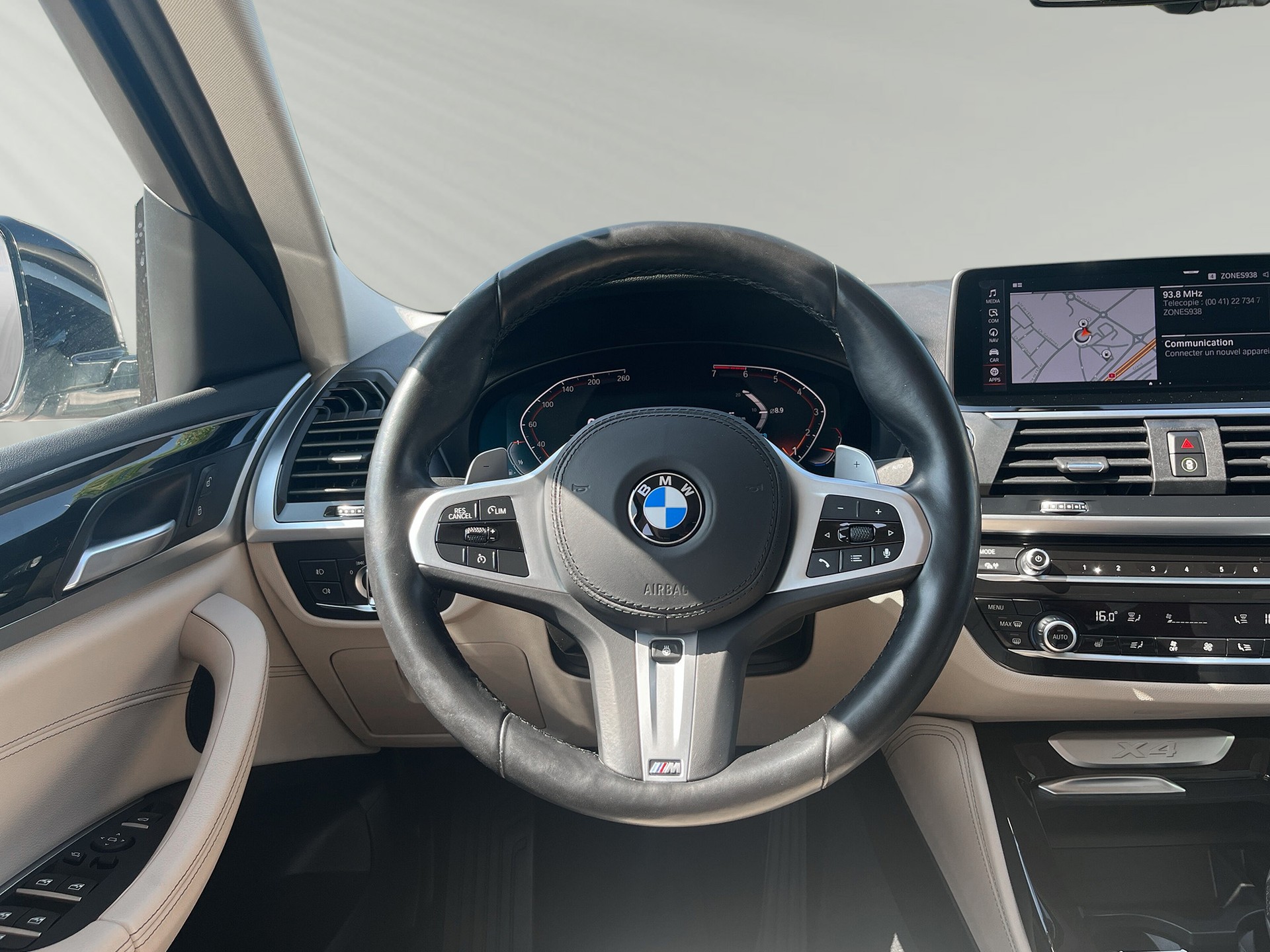 BMW X4 xDrive 20i xLine Steptronic-image-4