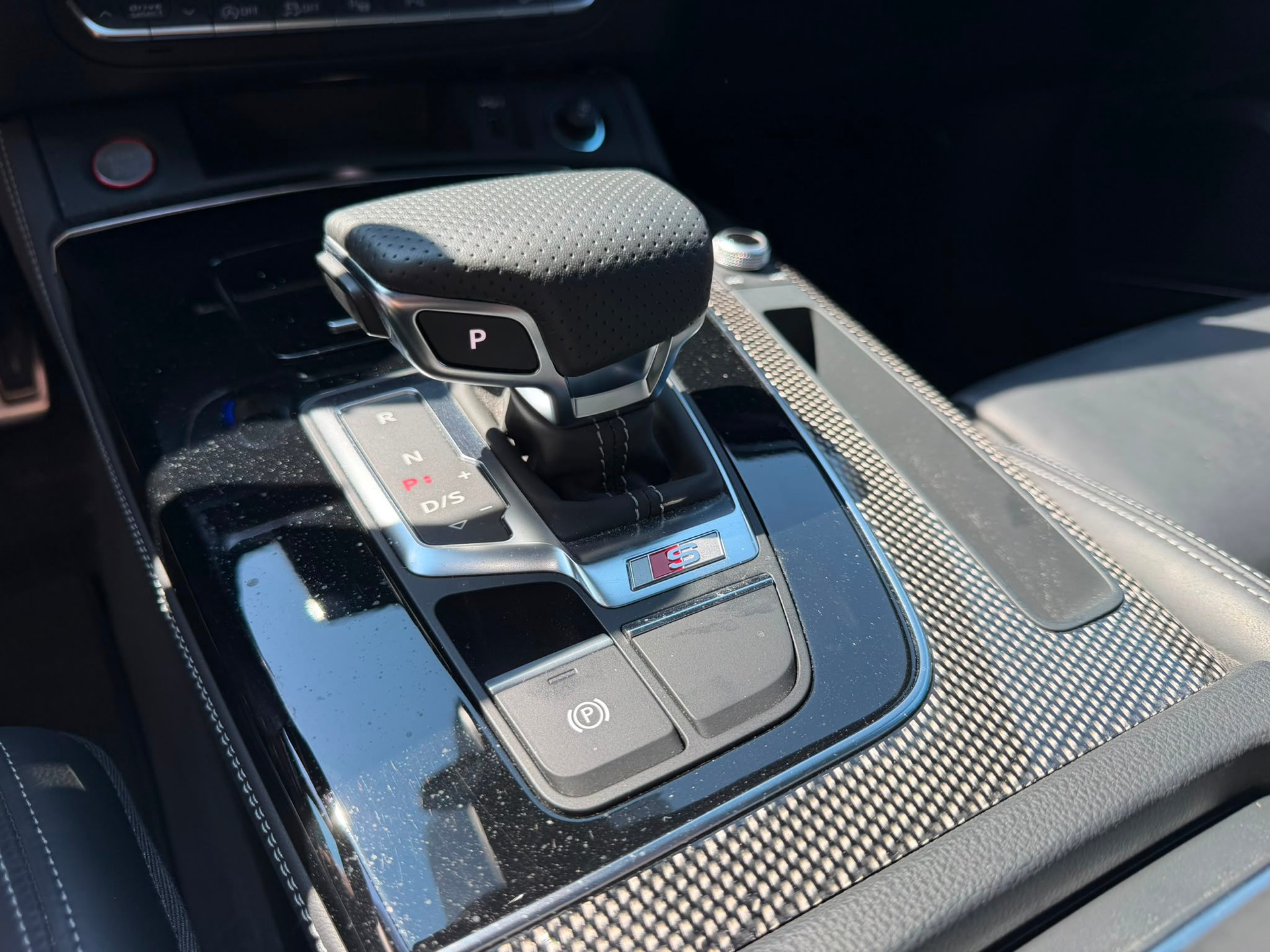 AUDI SQ5 TDI quattro tiptronic-image-16