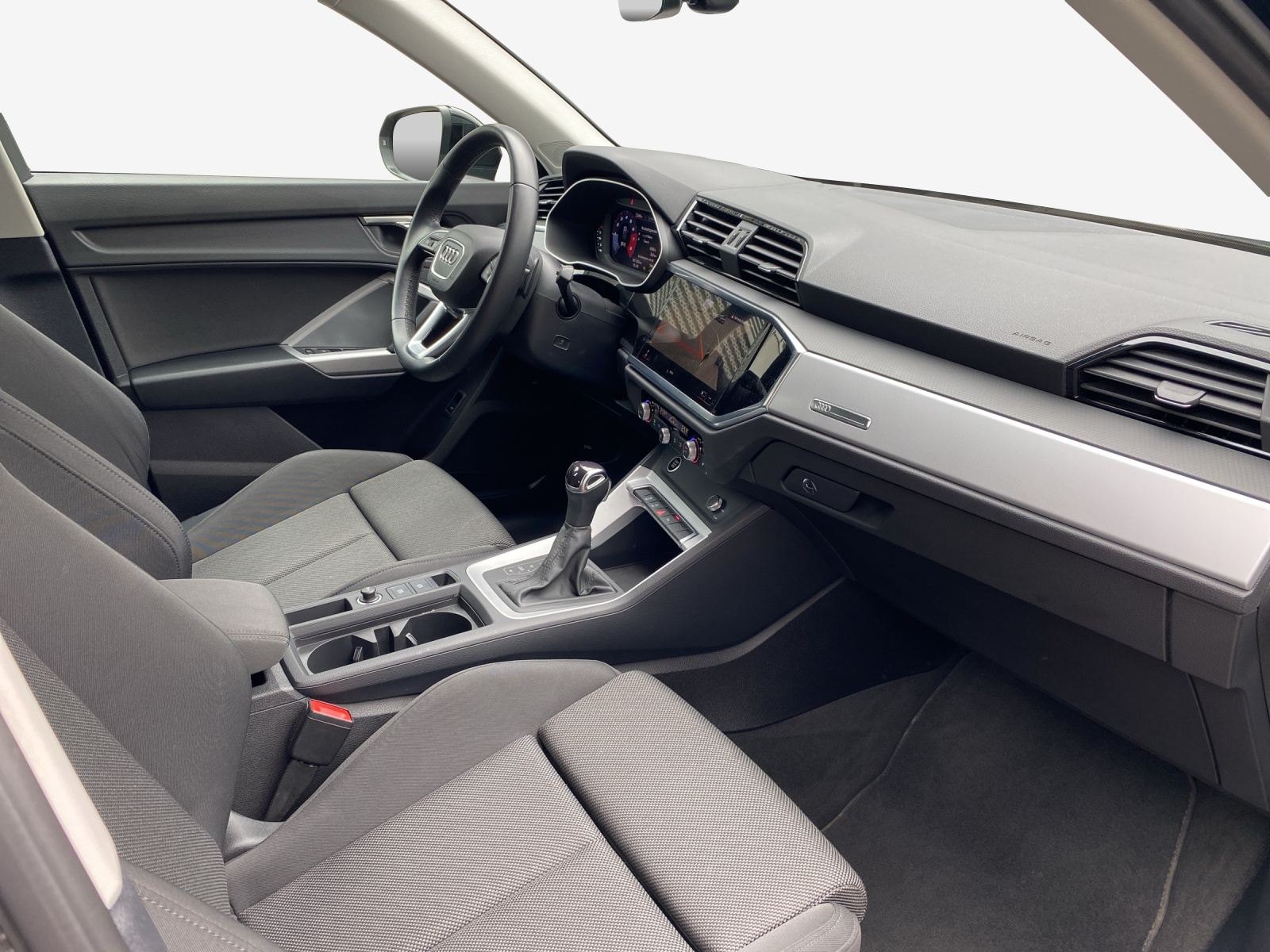 AUDI Q3 35 TFSI Attraction S-tronic-image-15