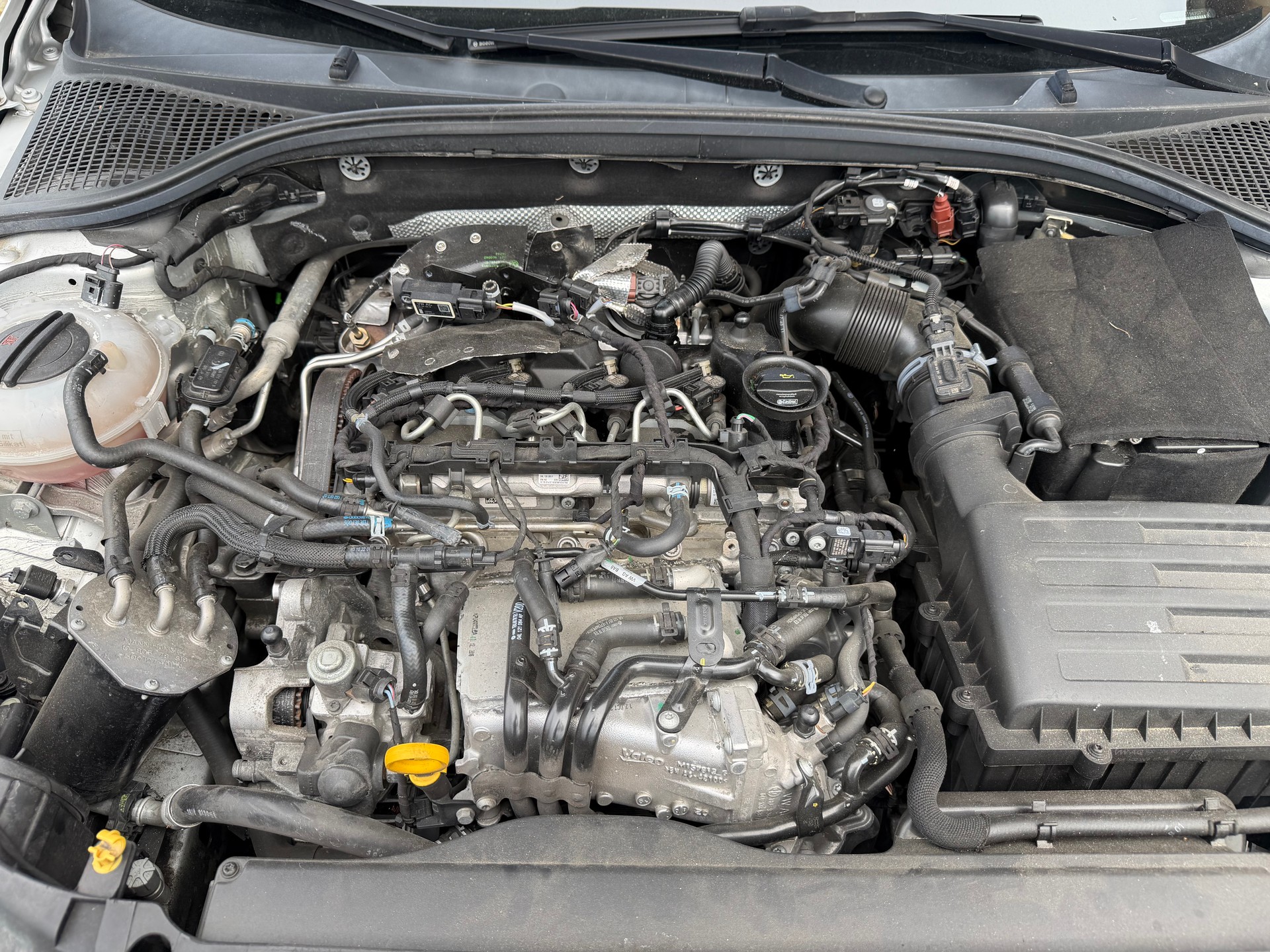 SKODA Octavia Combi 1.6 TDI Ambition 4x4-image-10