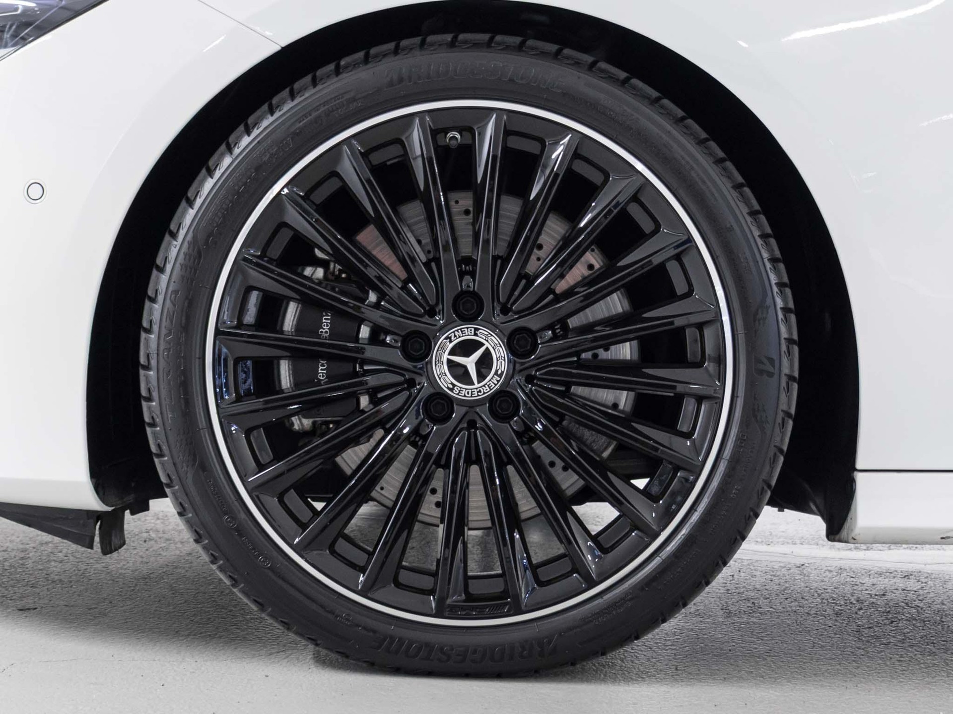 MERCEDES-BENZ CLA 250 4MATIC SB-image-14