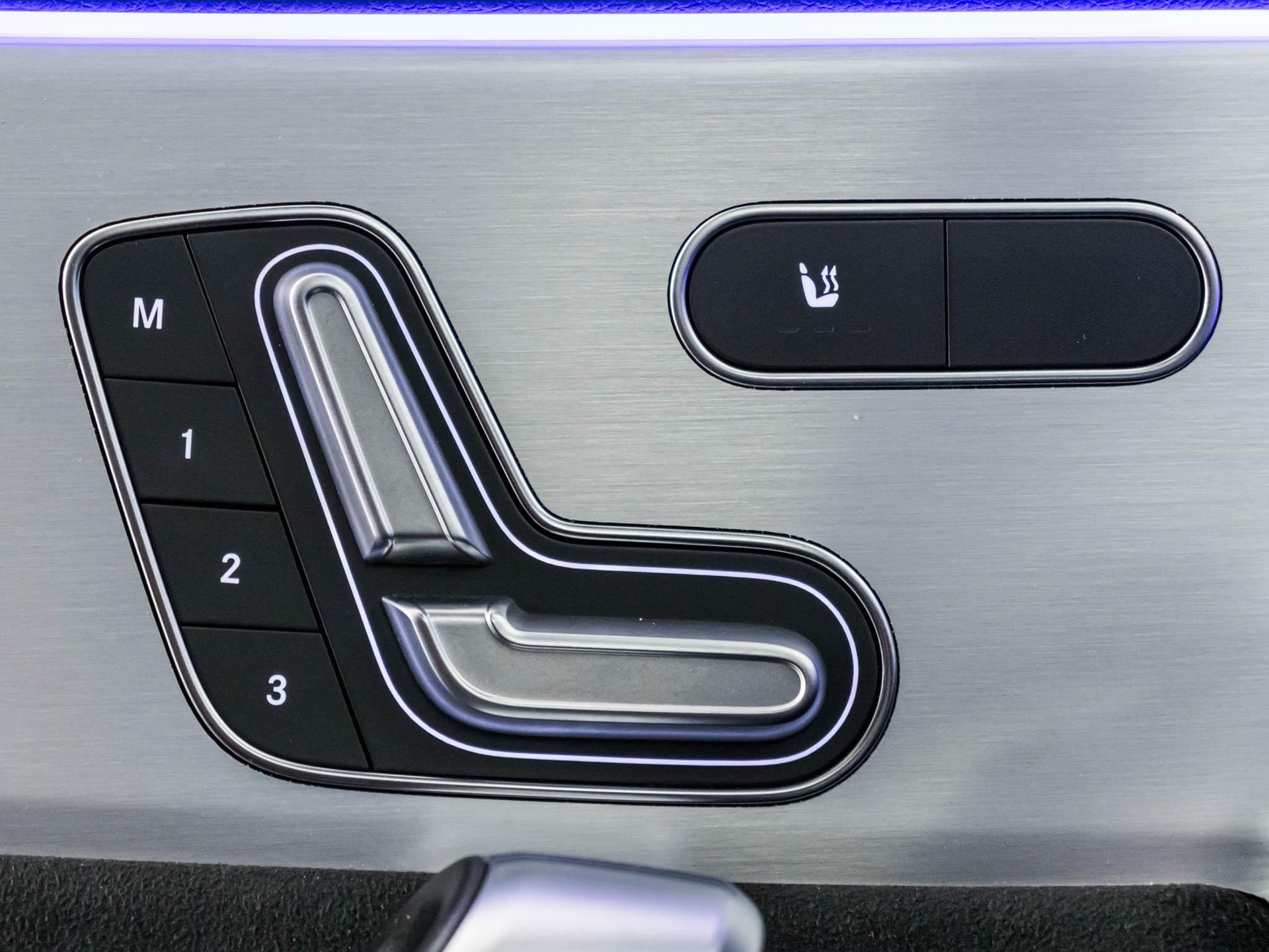 MERCEDES-BENZ CLA 250 4MATIC SB-image-12