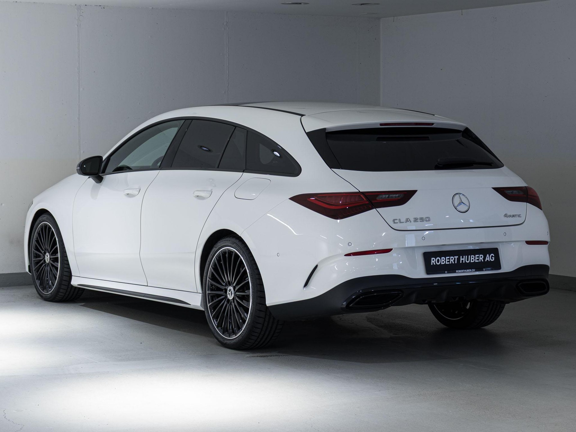 MERCEDES-BENZ CLA 250 4MATIC SB-image-3