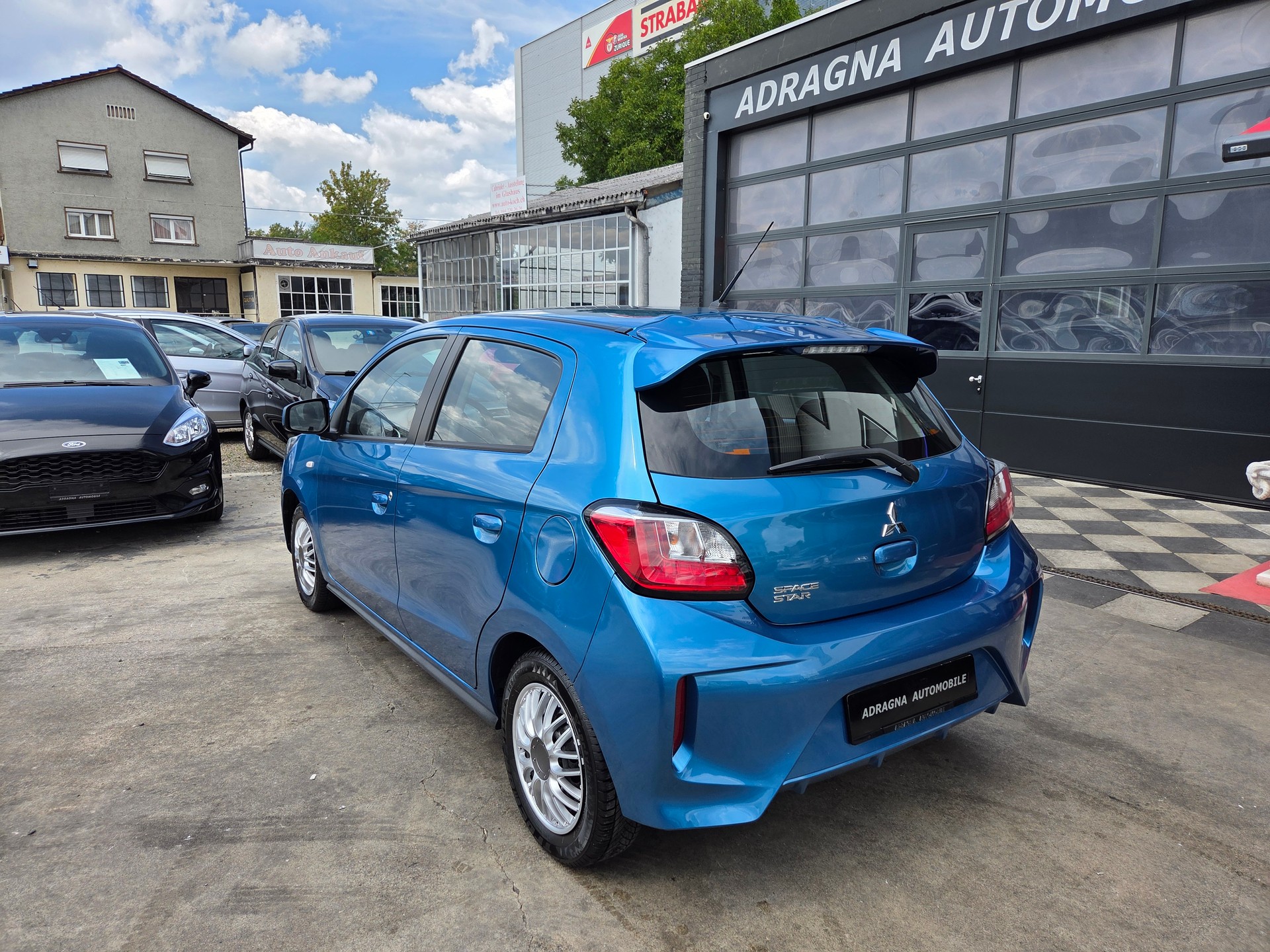 MITSUBISHI Space Star 1.2 CVT Invite-image-4